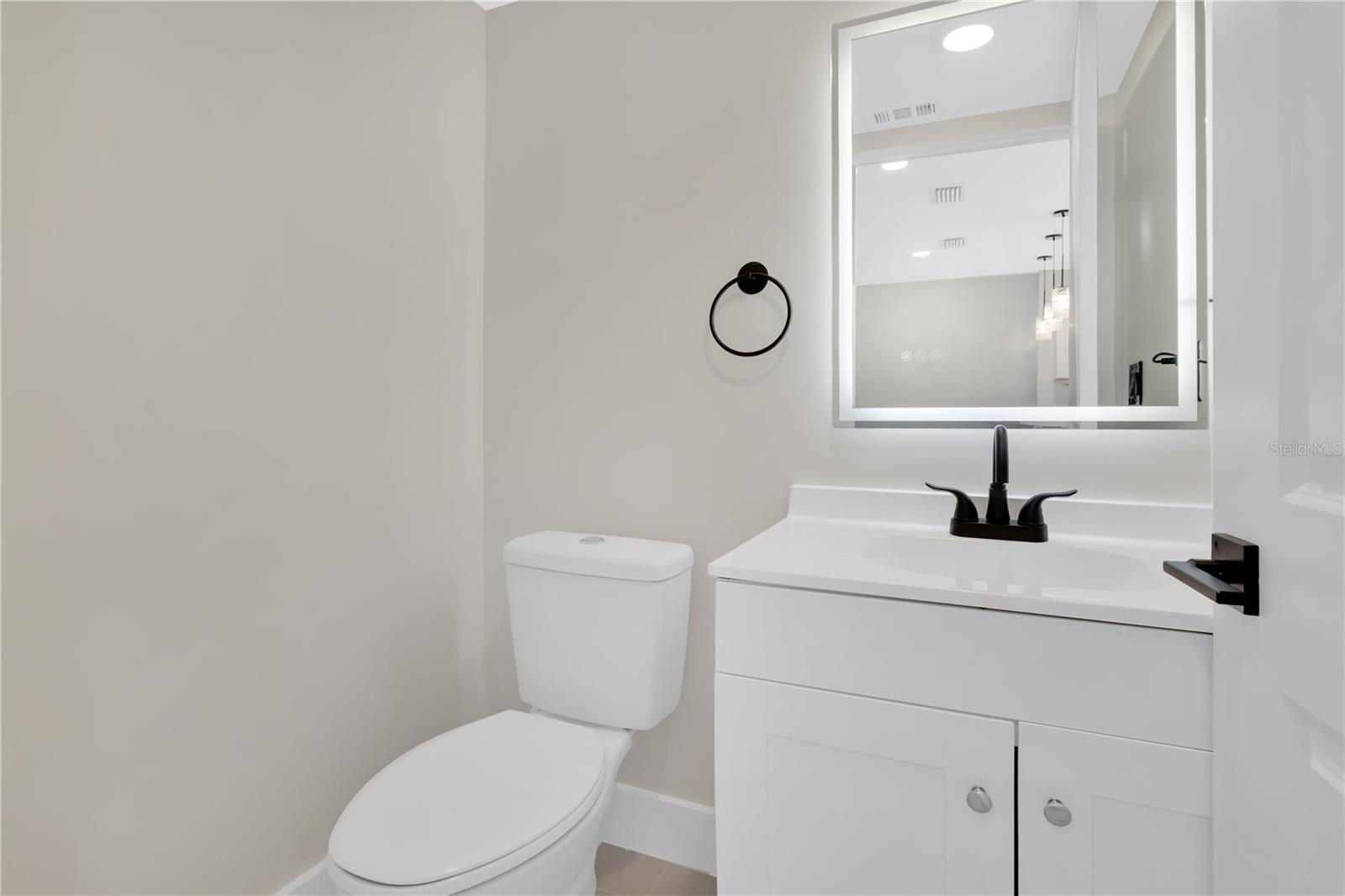 COLONIES - Residential