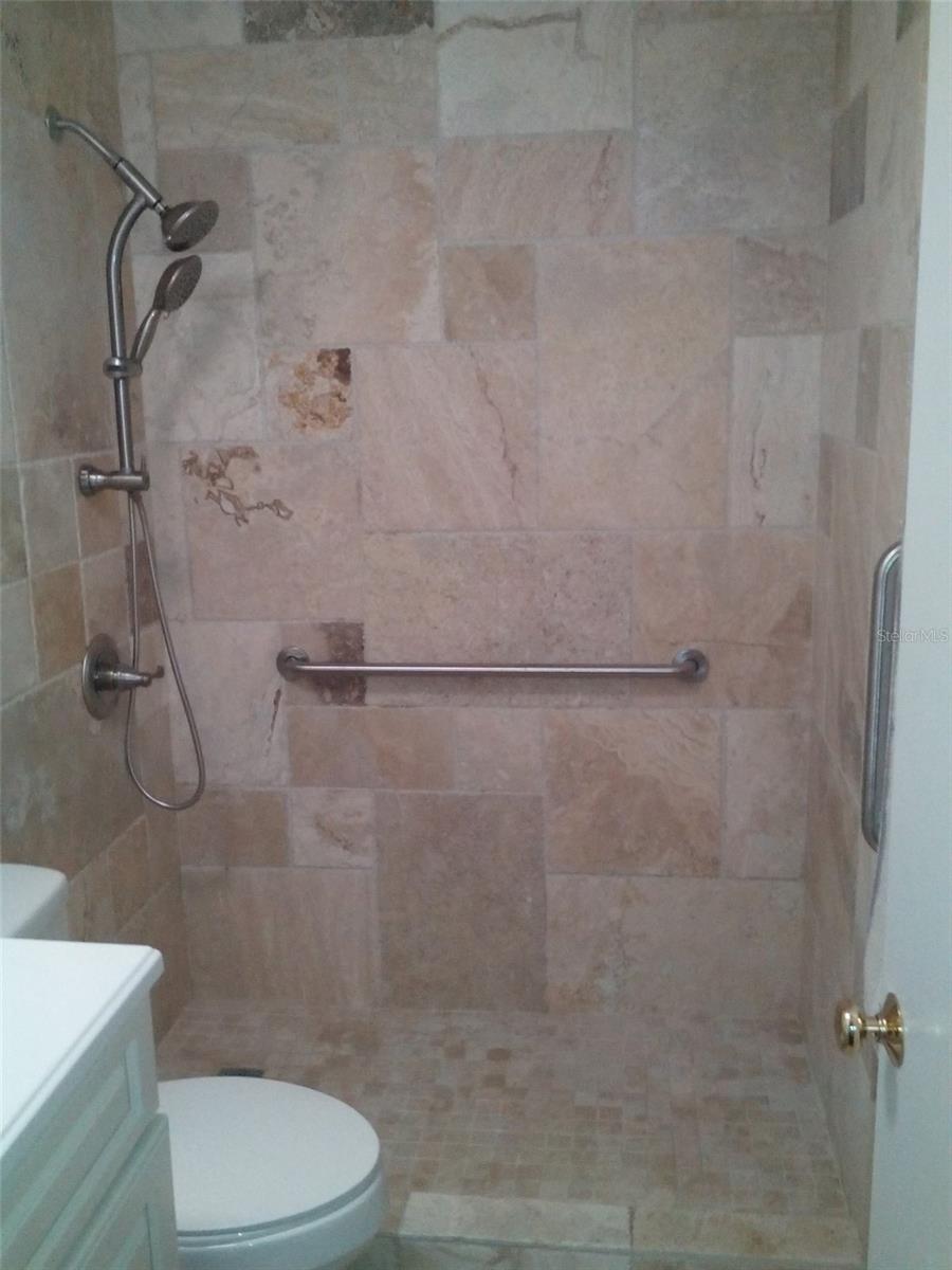 SEMINOLE GROVE ESTATES EAST ADD - Residential