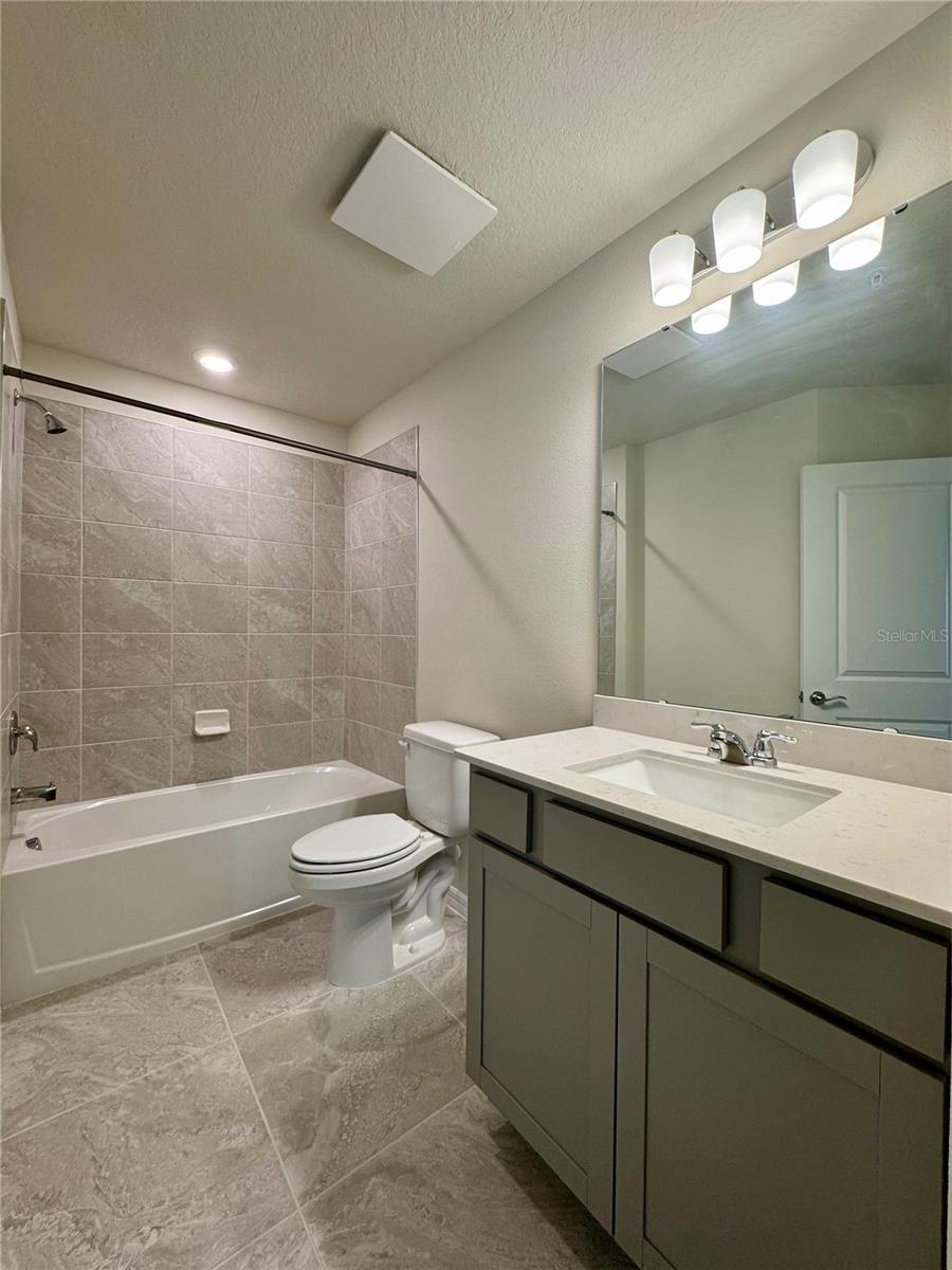 EMERALD POINTE - Residential Lease