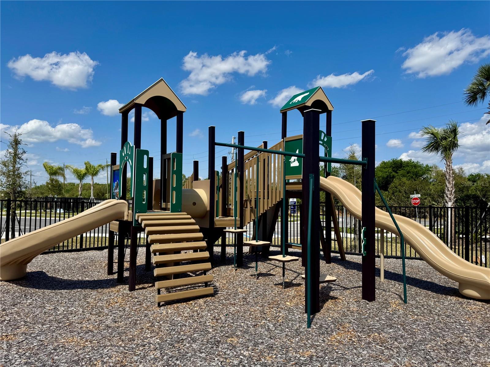 EMERALD POINTE - Residential Lease