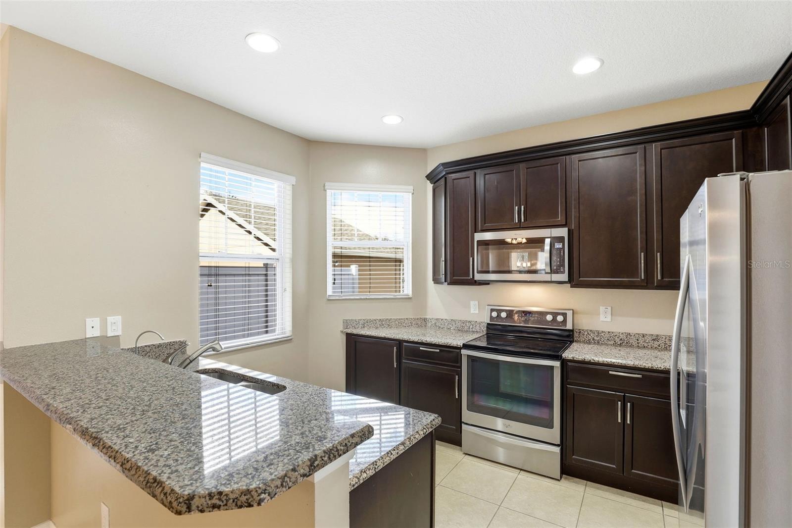 WATERS EDGE/LK NONA 03 C-F & - Residential