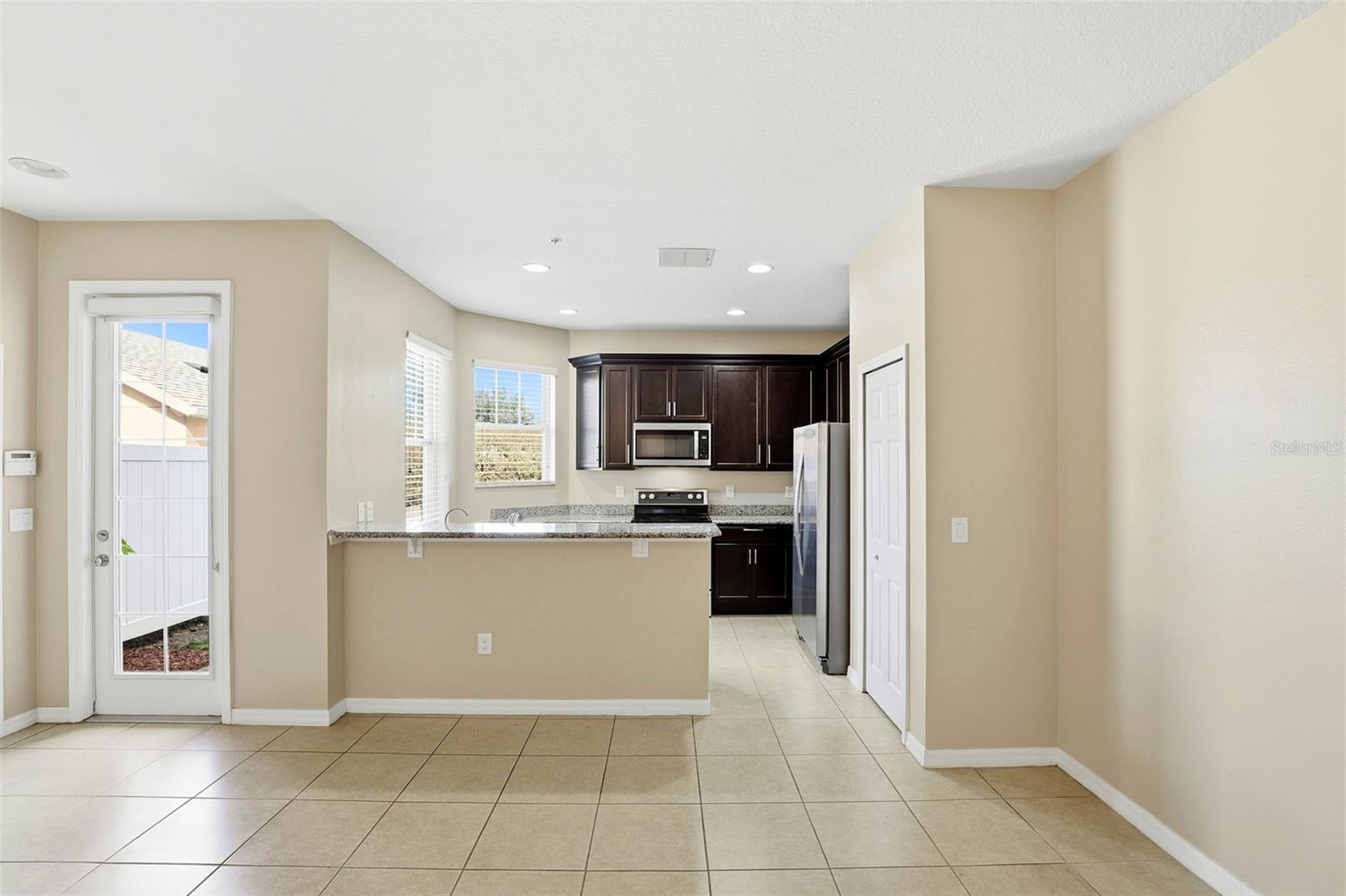 WATERS EDGE/LK NONA 03 C-F & - Residential