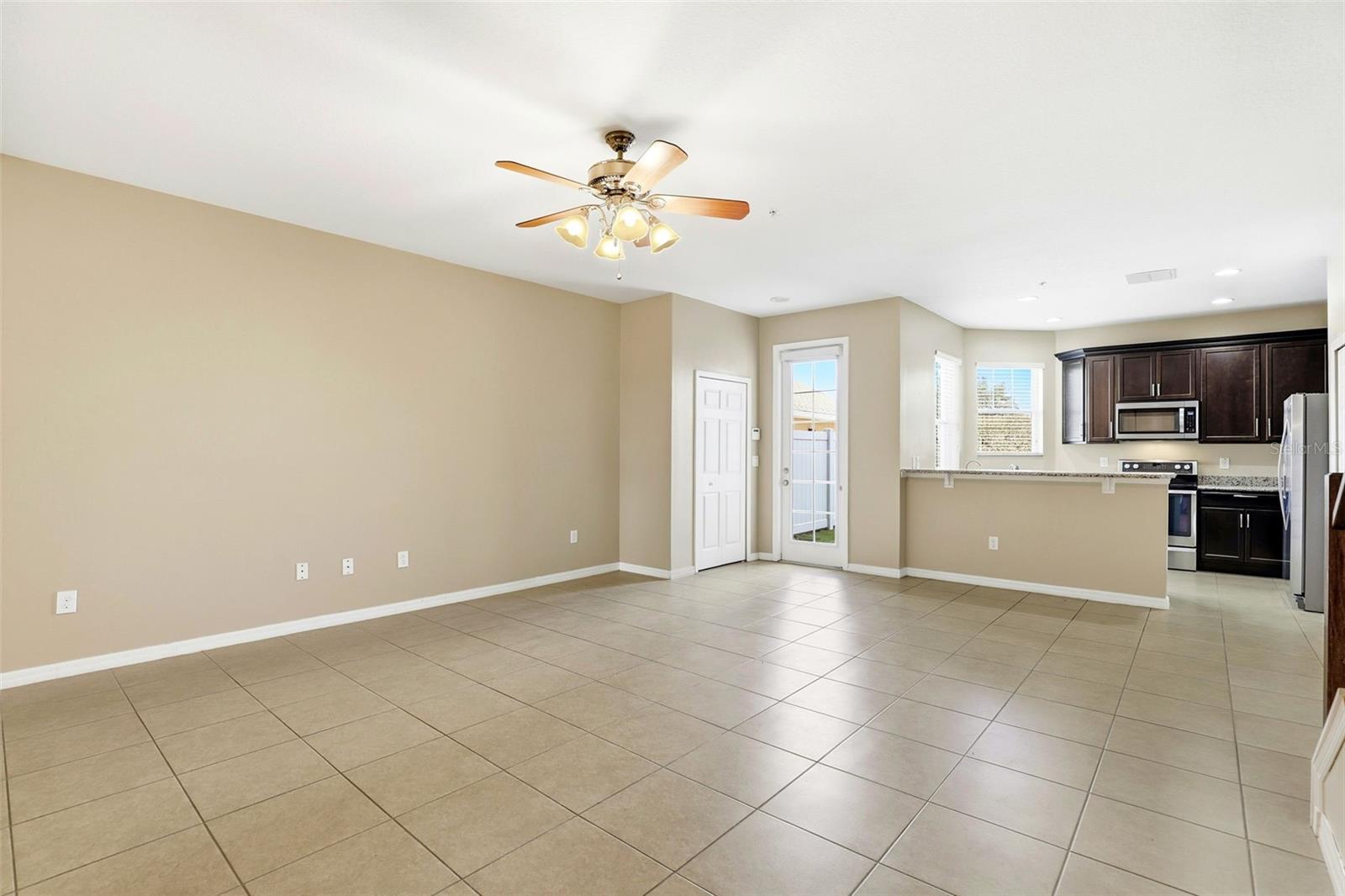 WATERS EDGE/LK NONA 03 C-F & - Residential