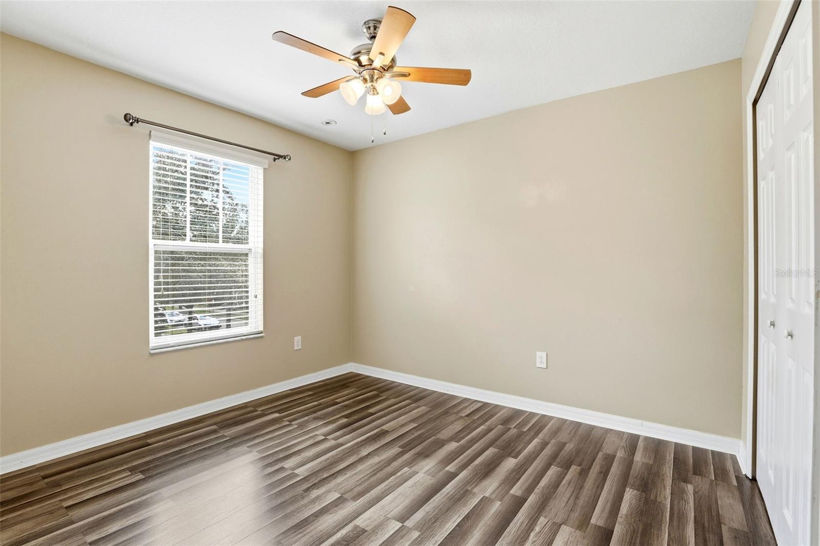 WATERS EDGE/LK NONA 03 C-F & - Residential