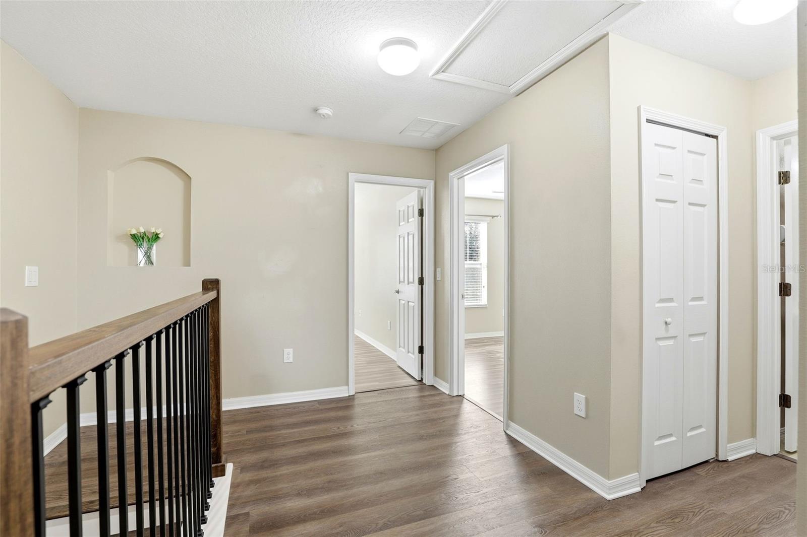 WATERS EDGE/LK NONA 03 C-F & - Residential