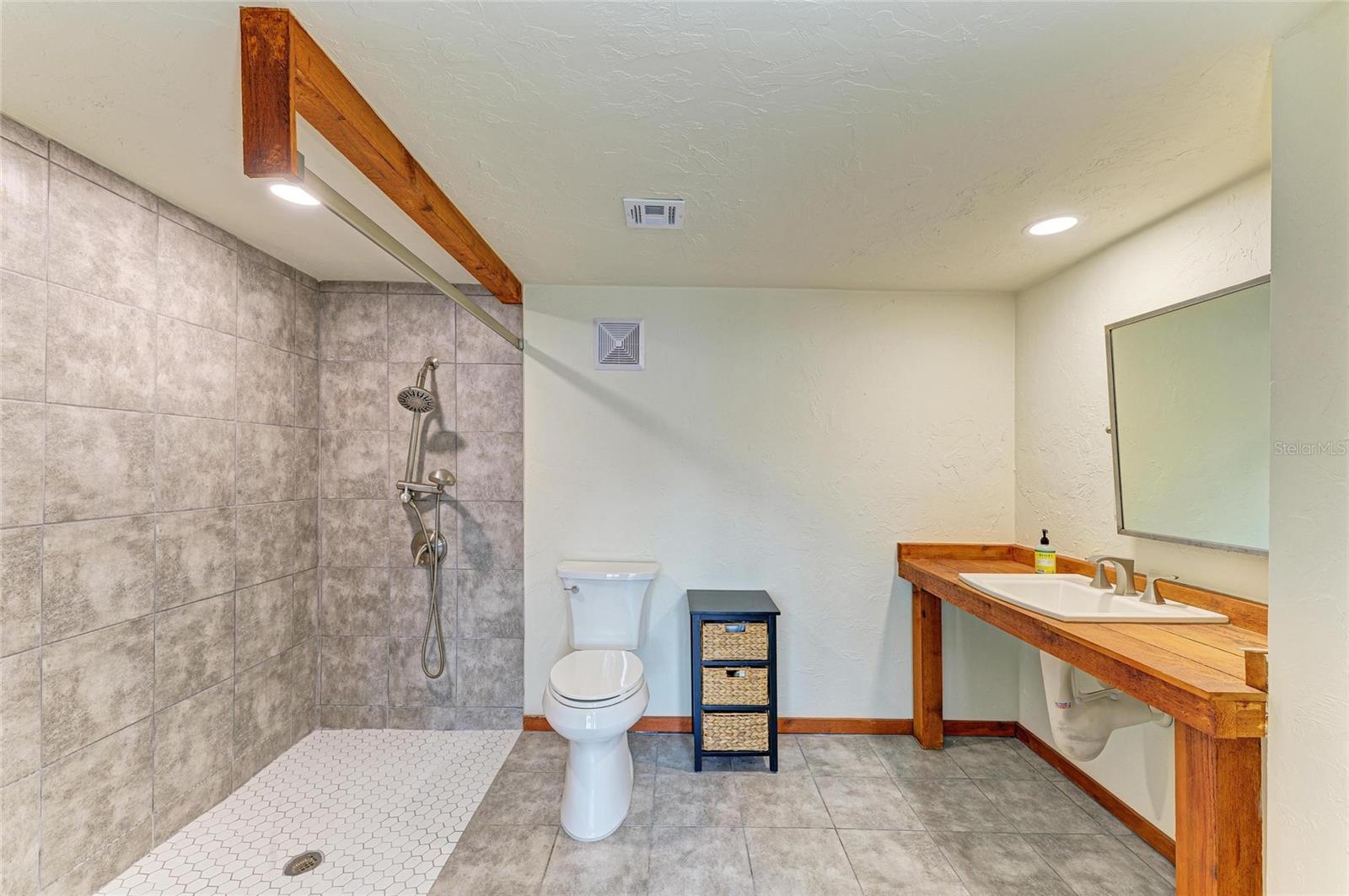 SANDPIPER APTS CONDO - Residential