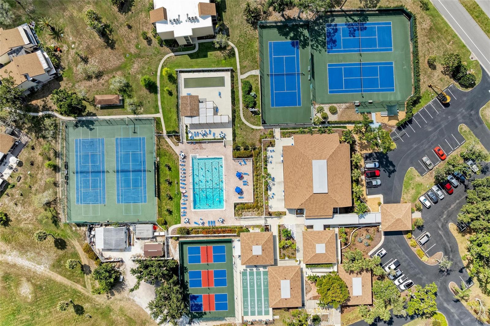 SANDPIPER APTS CONDO - Residential