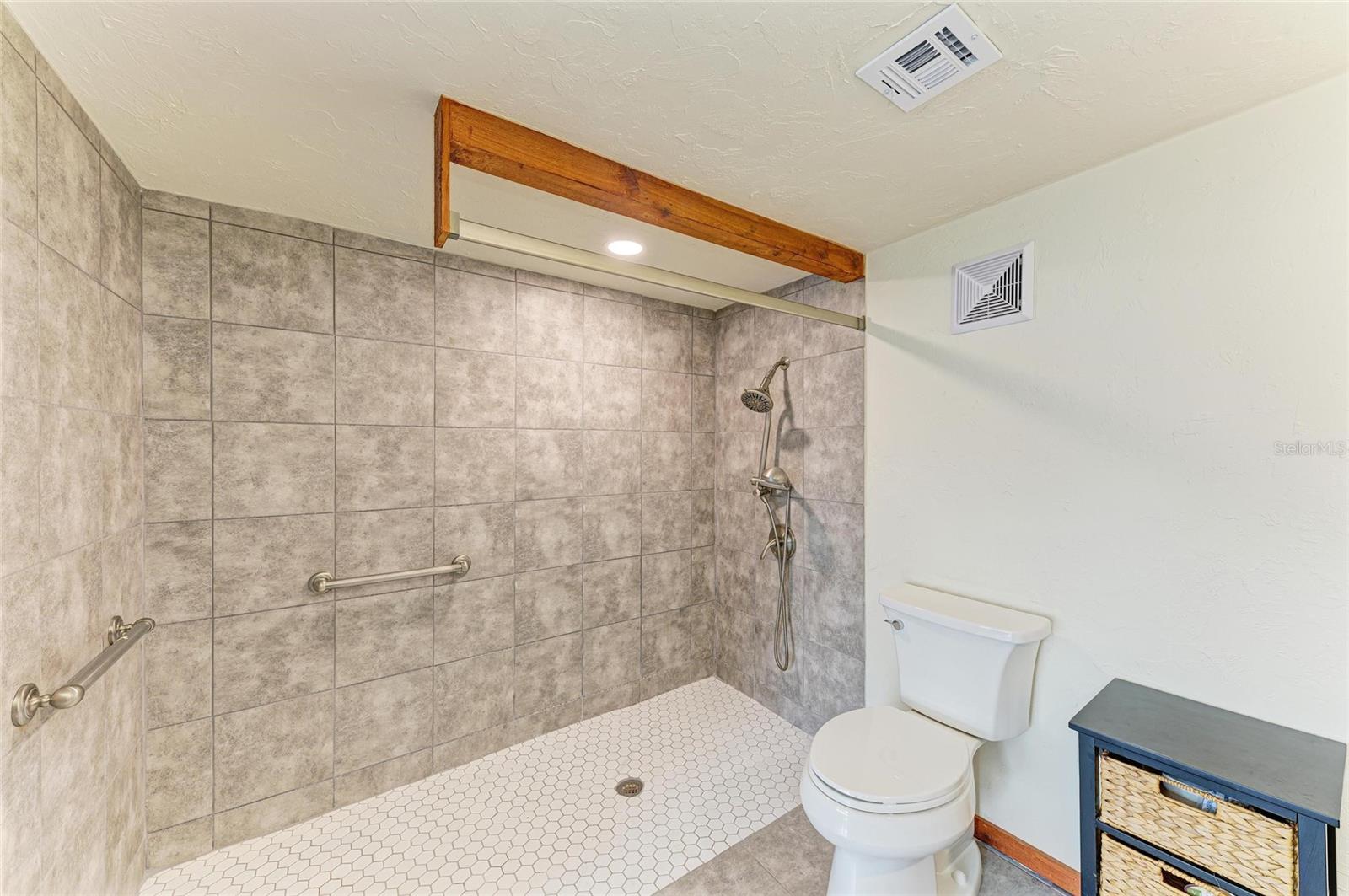 SANDPIPER APTS CONDO - Residential
