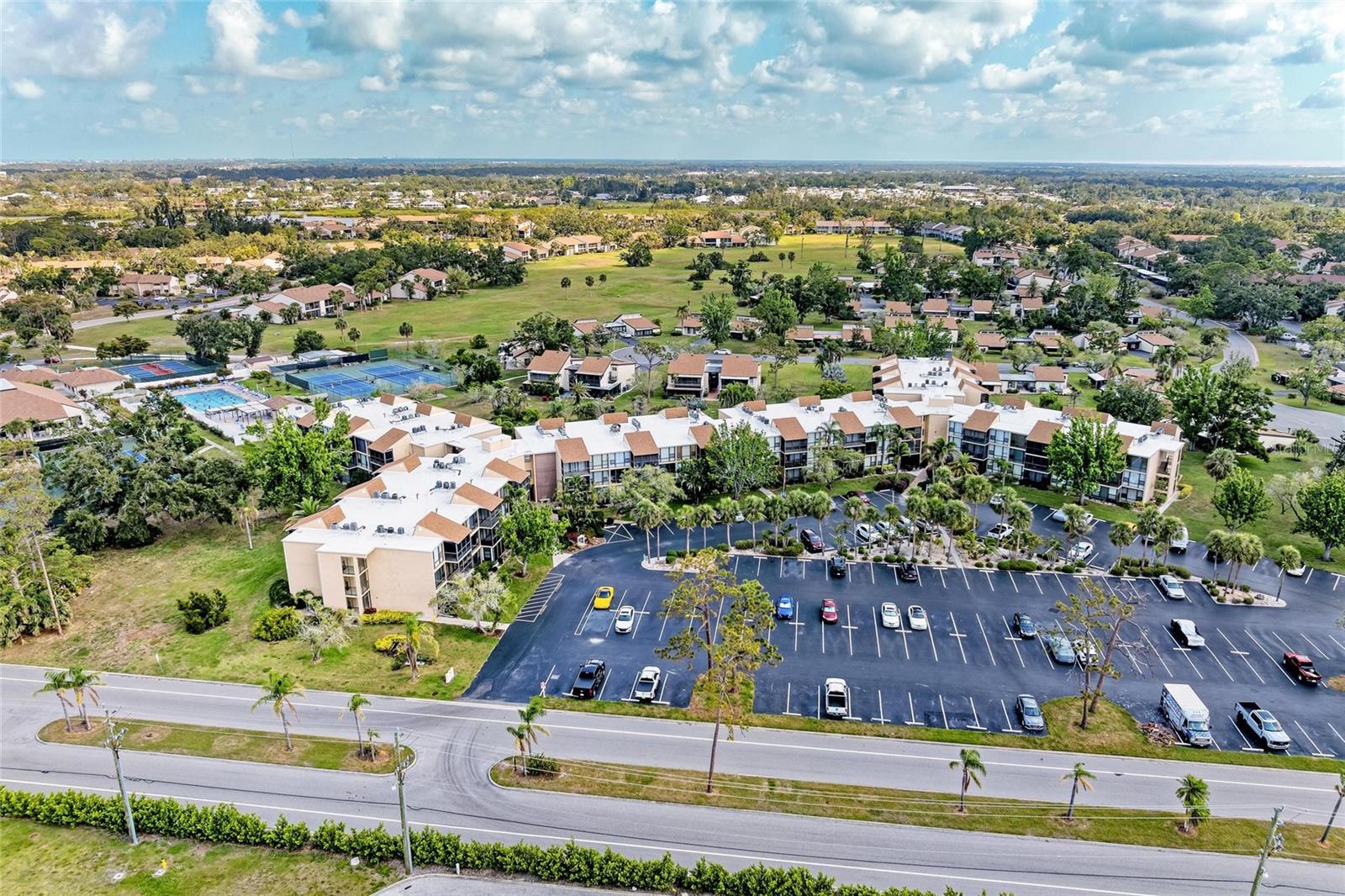 SANDPIPER APTS CONDO - Residential