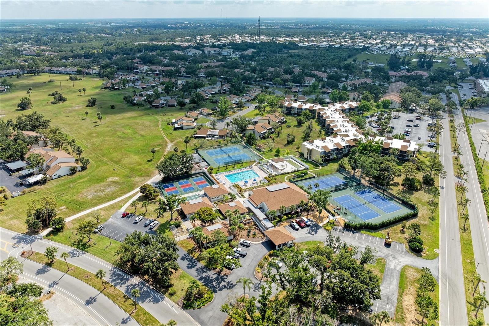 SANDPIPER APTS CONDO - Residential