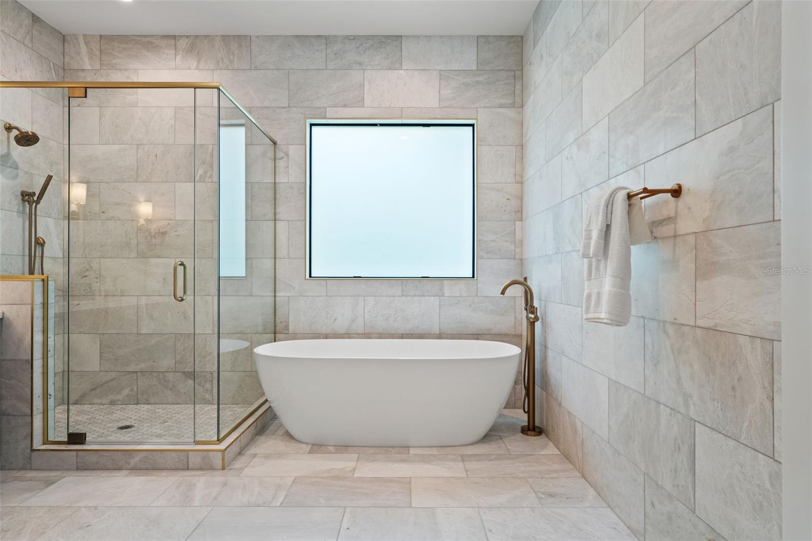 BEACH PARK - Residential Lease