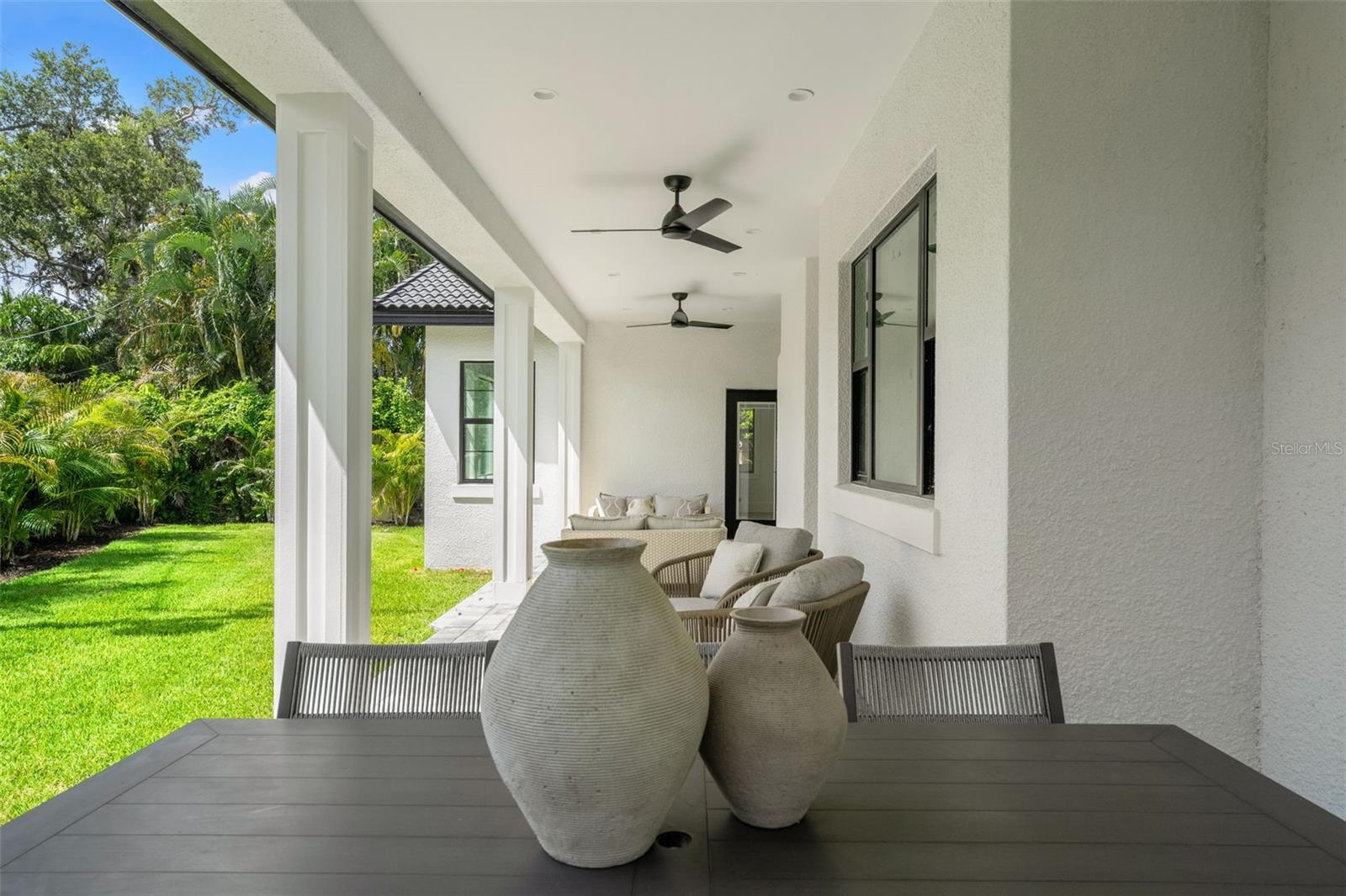 BEACH PARK - Residential Lease