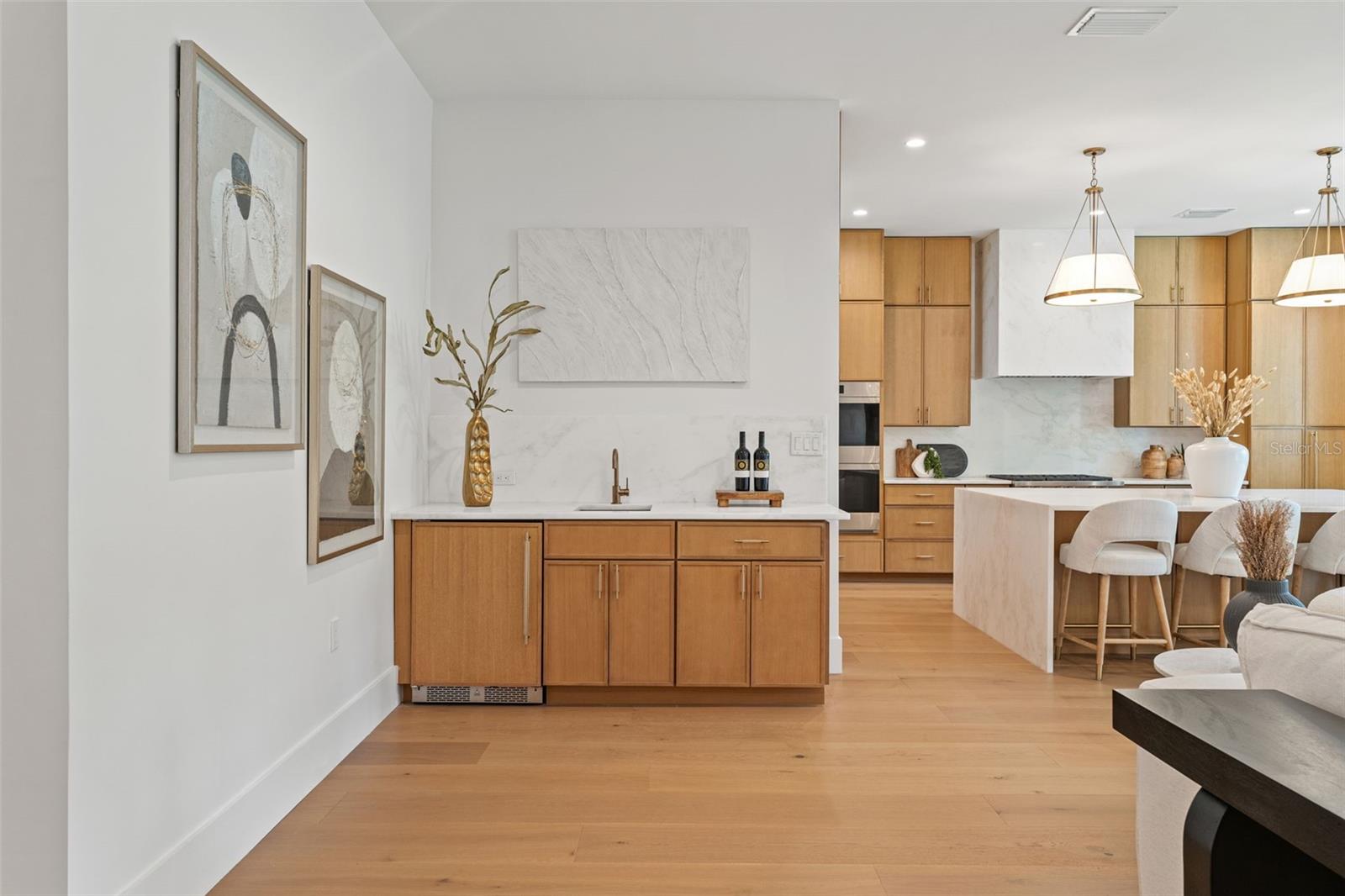 BEACH PARK - Residential Lease