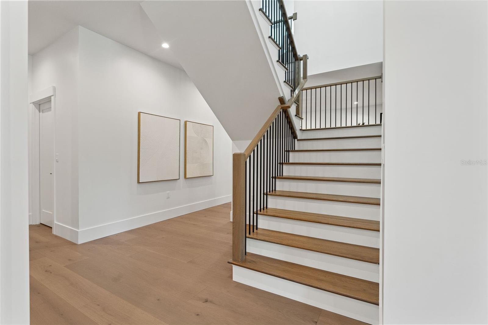 BEACH PARK - Residential Lease