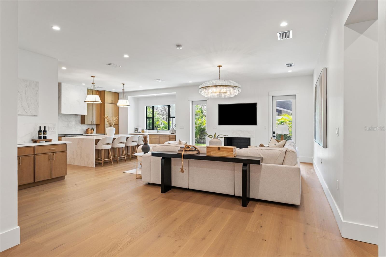 BEACH PARK - Residential Lease