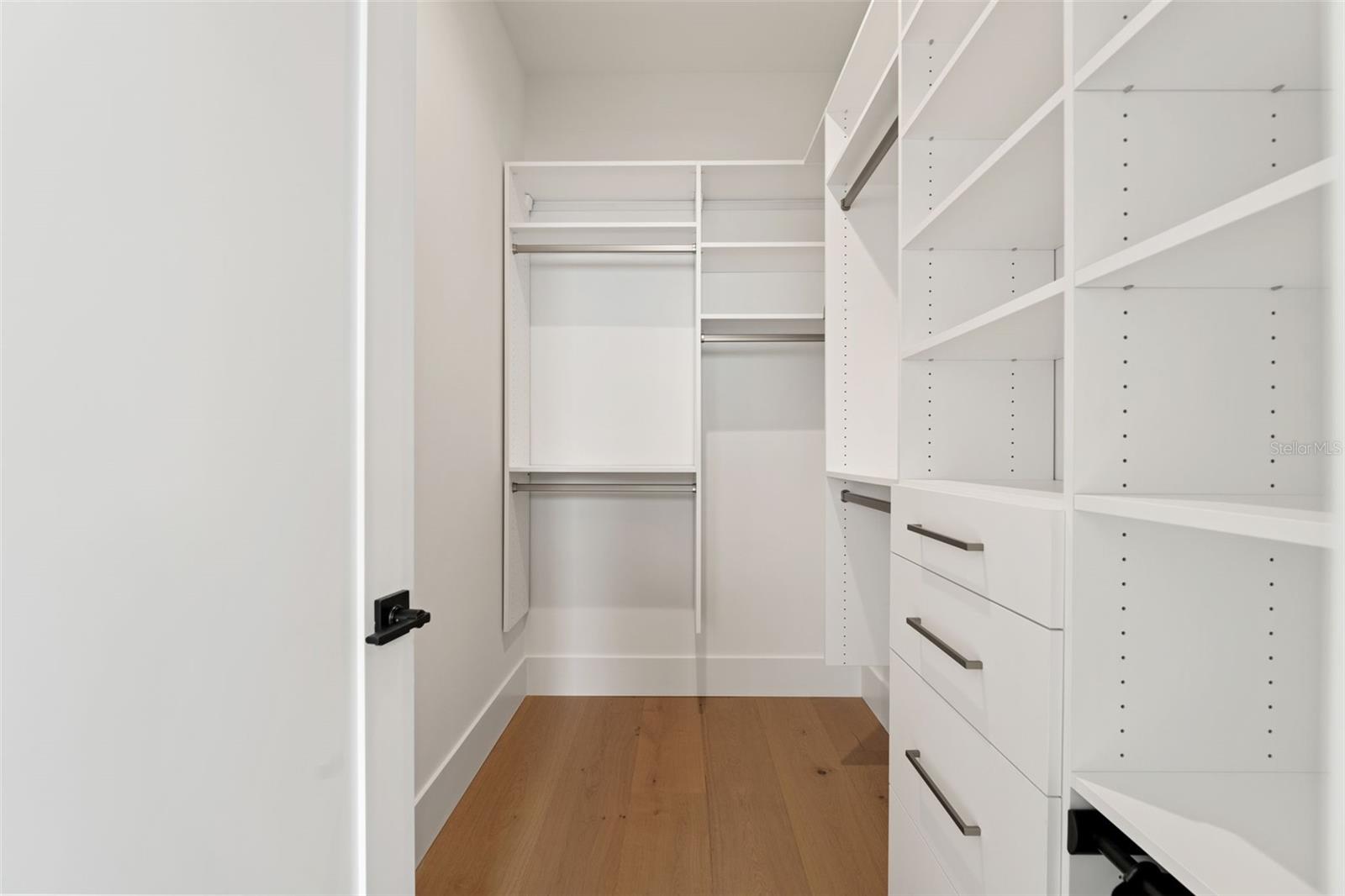 BEACH PARK - Residential Lease