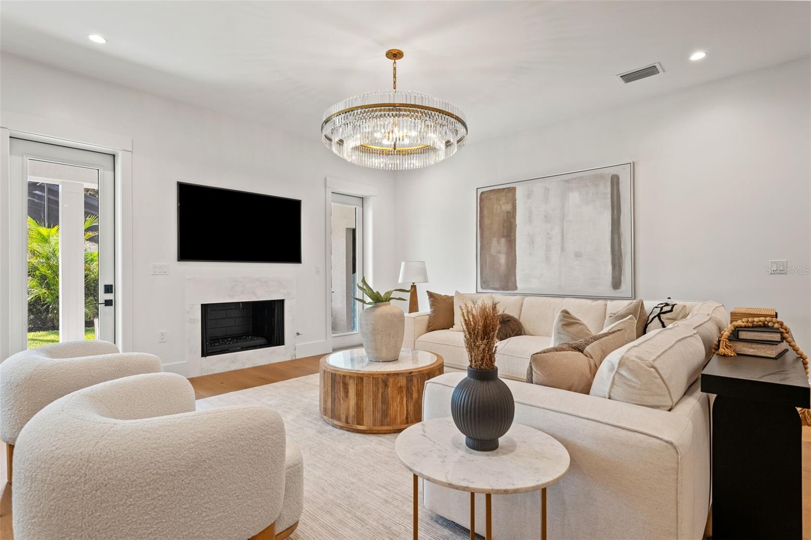 BEACH PARK - Residential Lease