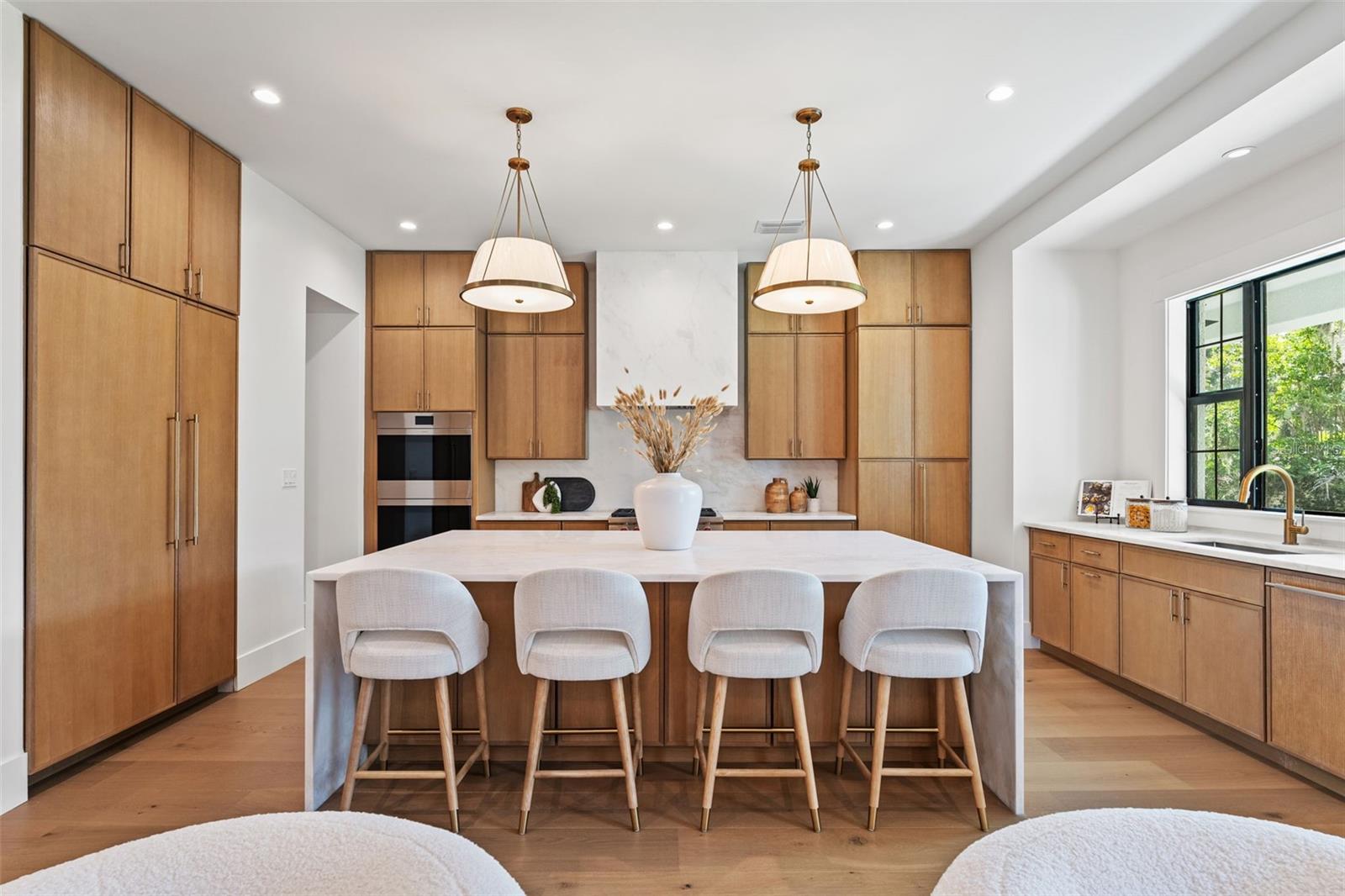 BEACH PARK - Residential Lease