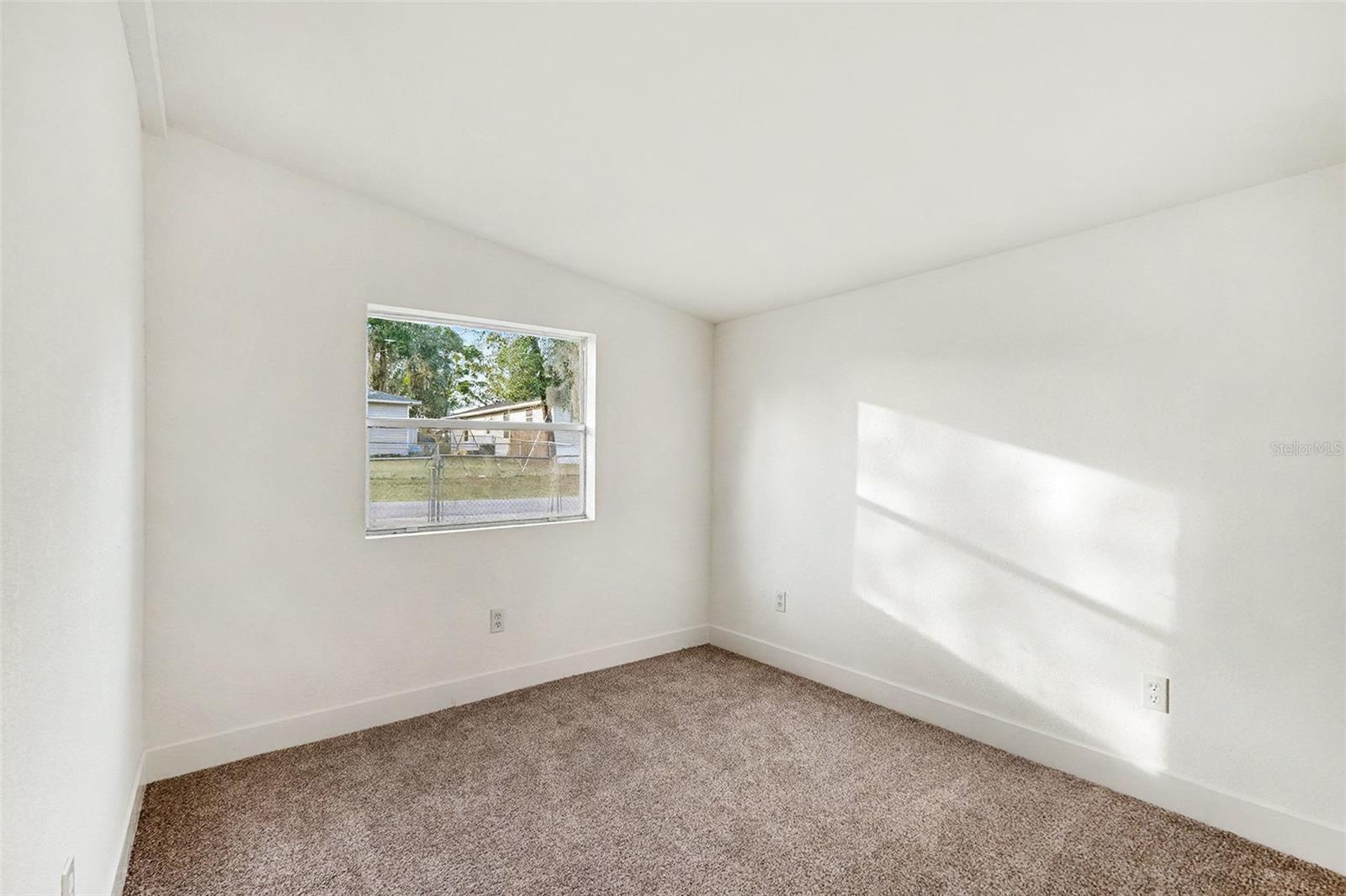 MARYLAND MANOR - Residential