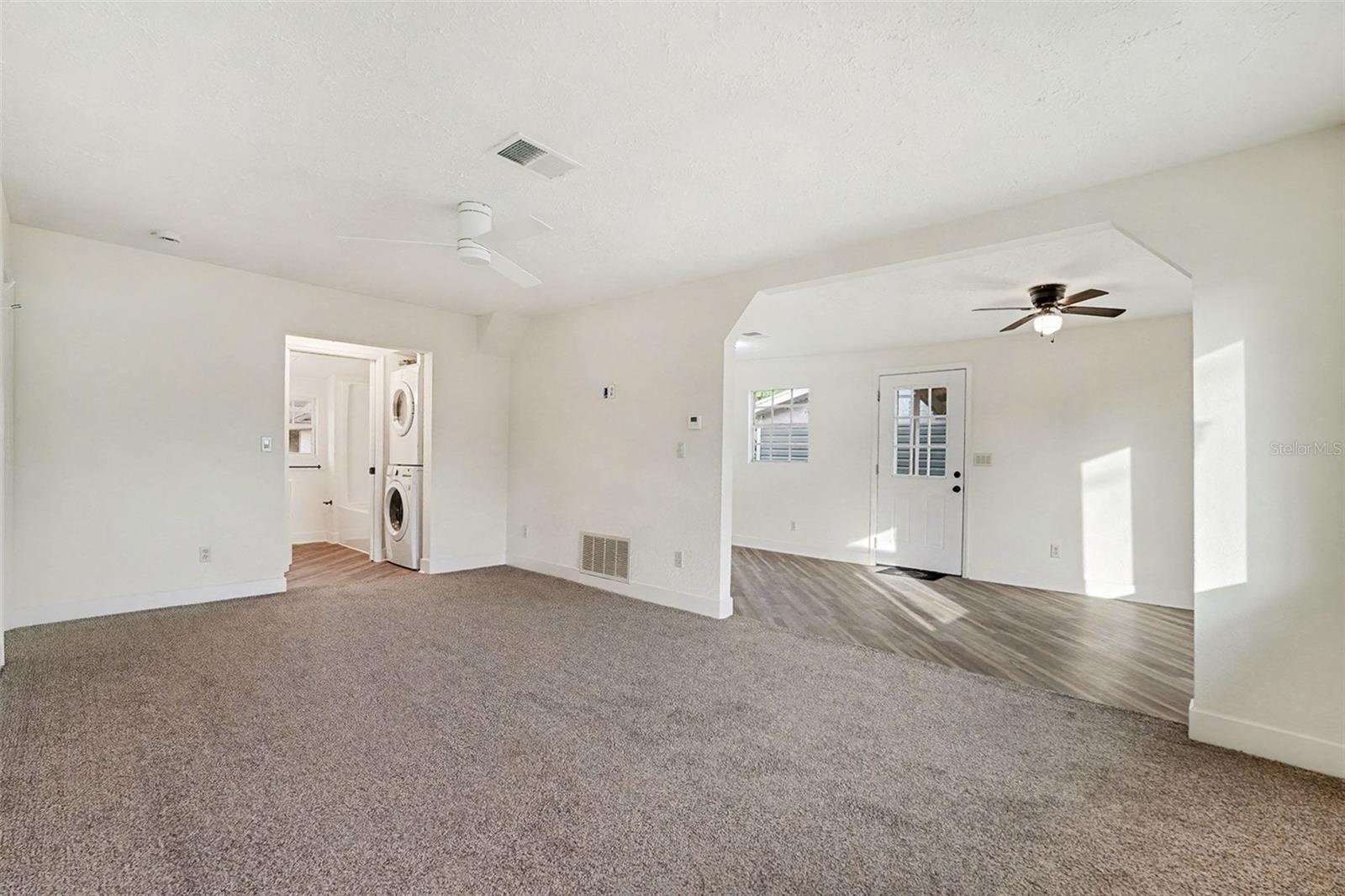 MARYLAND MANOR - Residential