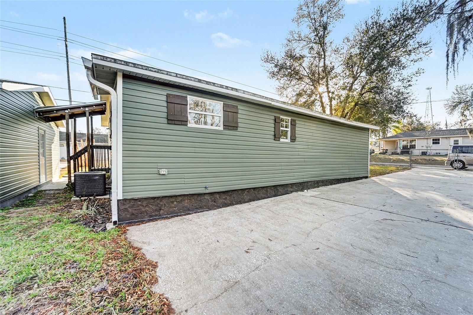 MARYLAND MANOR - Residential