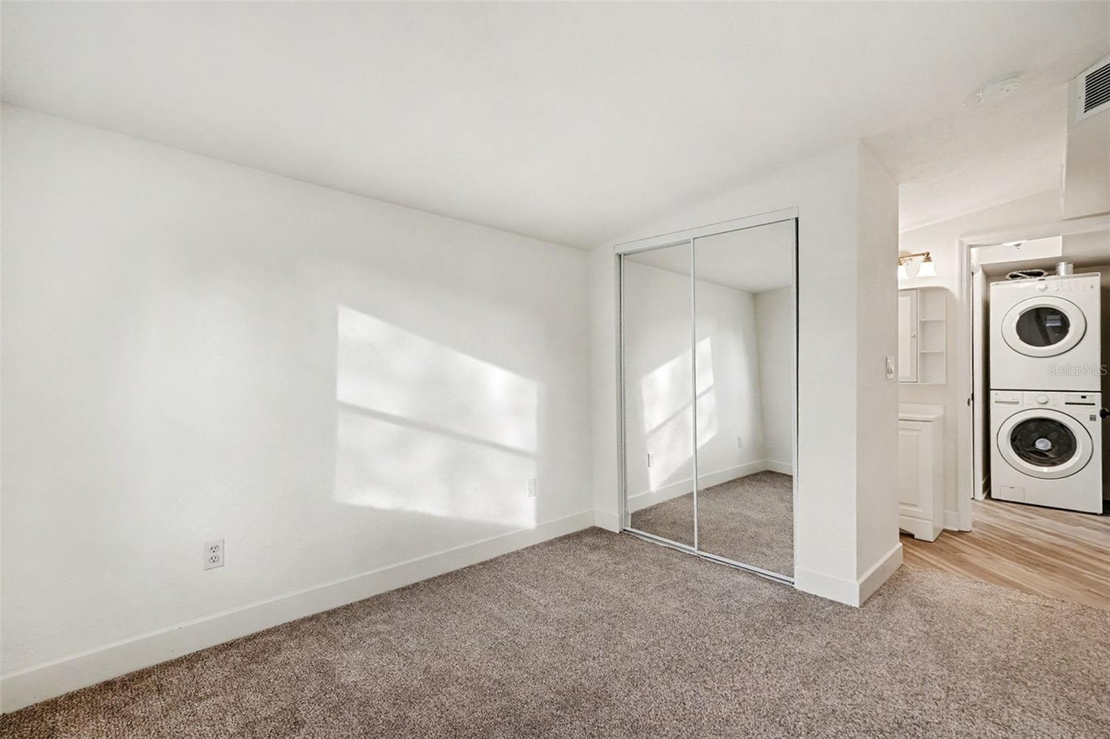 MARYLAND MANOR - Residential