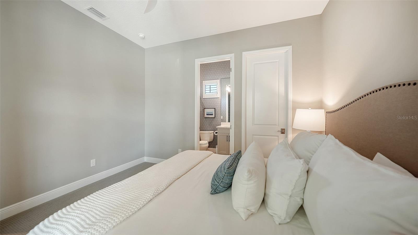 ARIA PH II - Residential