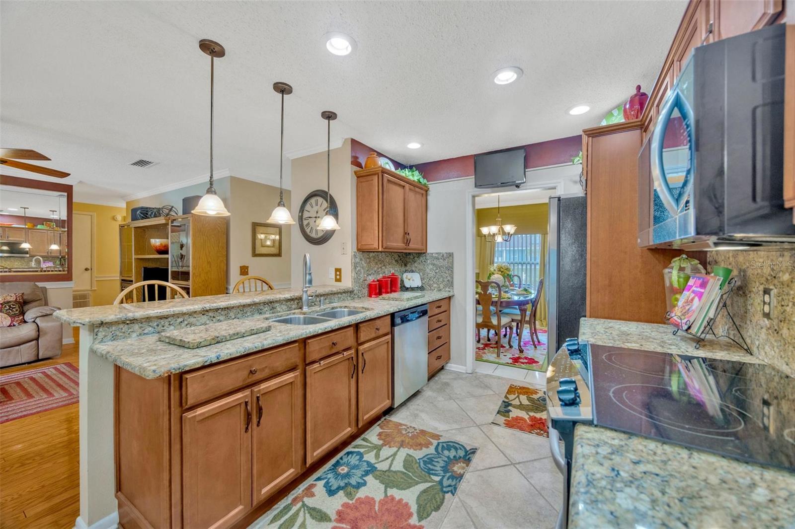 BRANDON LAKES - Residential
