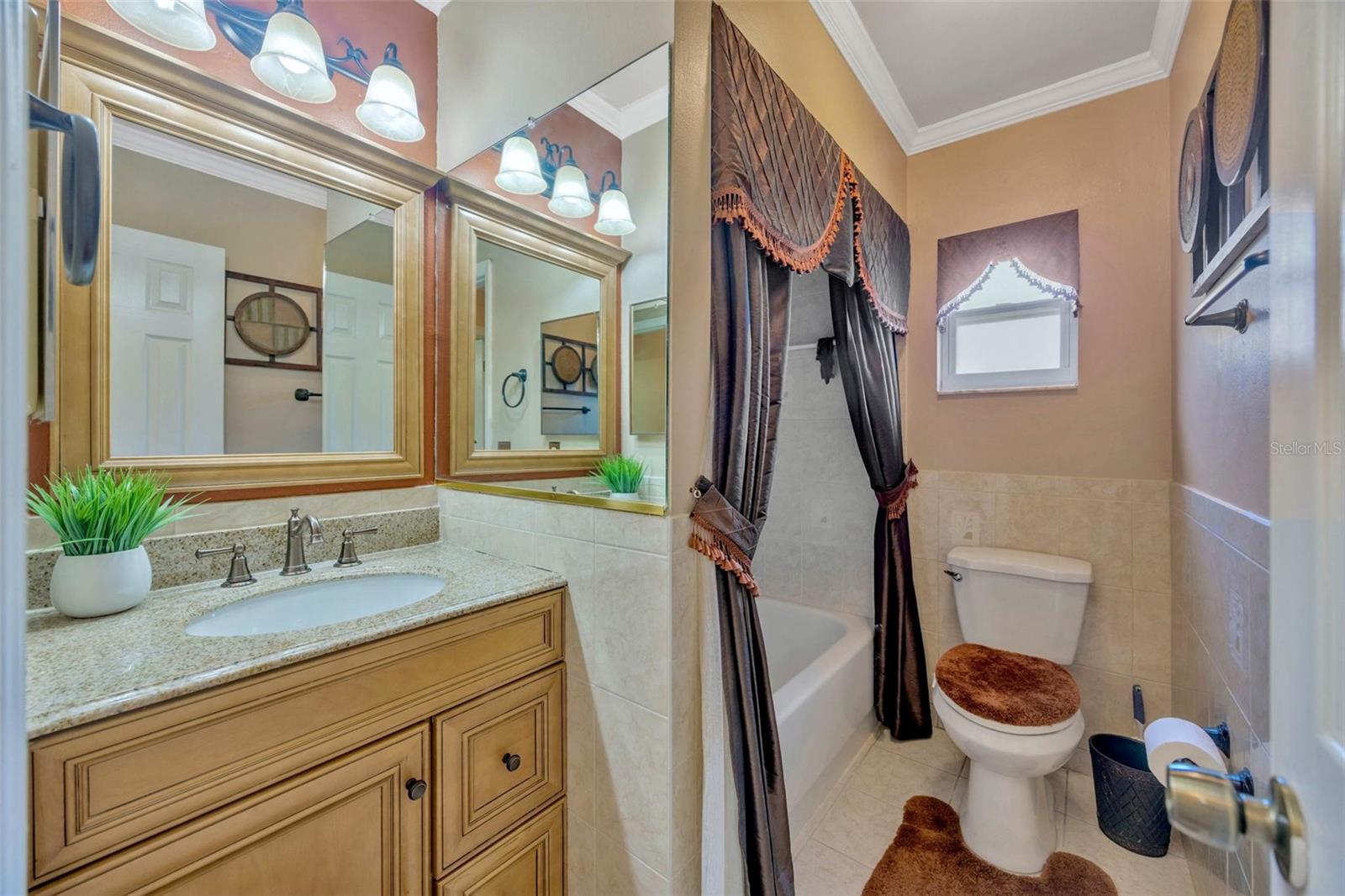BRANDON LAKES - Residential