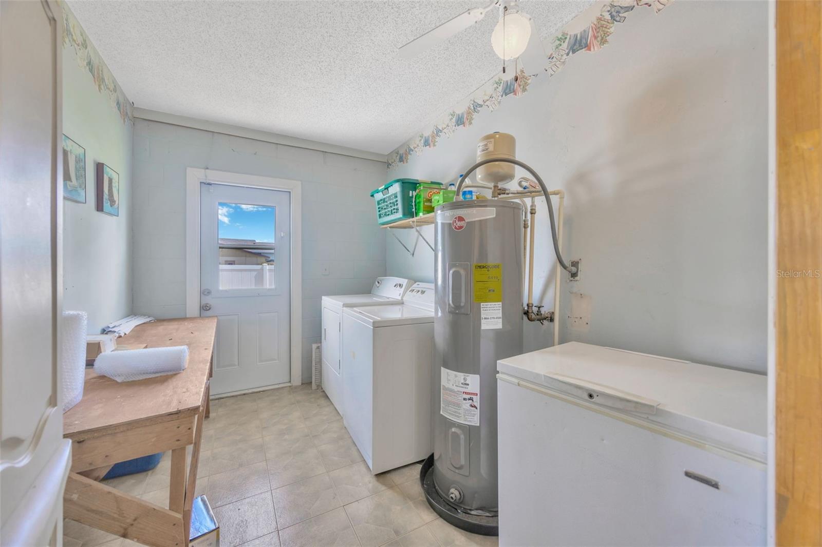BRANDON LAKES - Residential