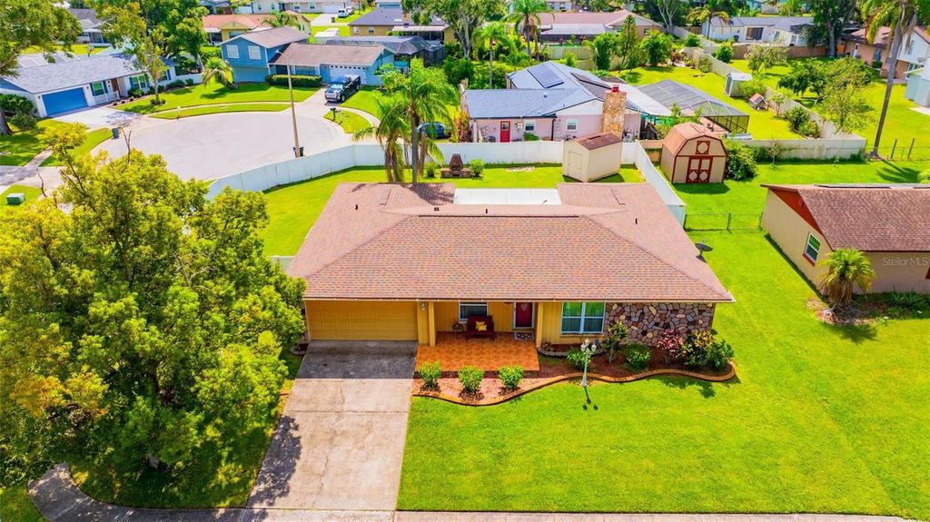 Photo of 1205 Brandon Lakes Avenue, Valrico, FL 33594 (MLS # TB8436195)