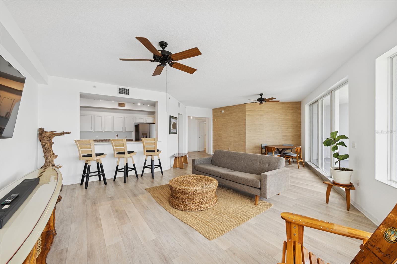 THE HARBOR VILLAS AT DONA BAY - Residential
