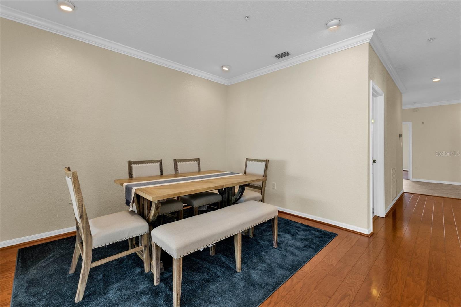 HARBOR WALK PH 02 BLDG 02 - Residential