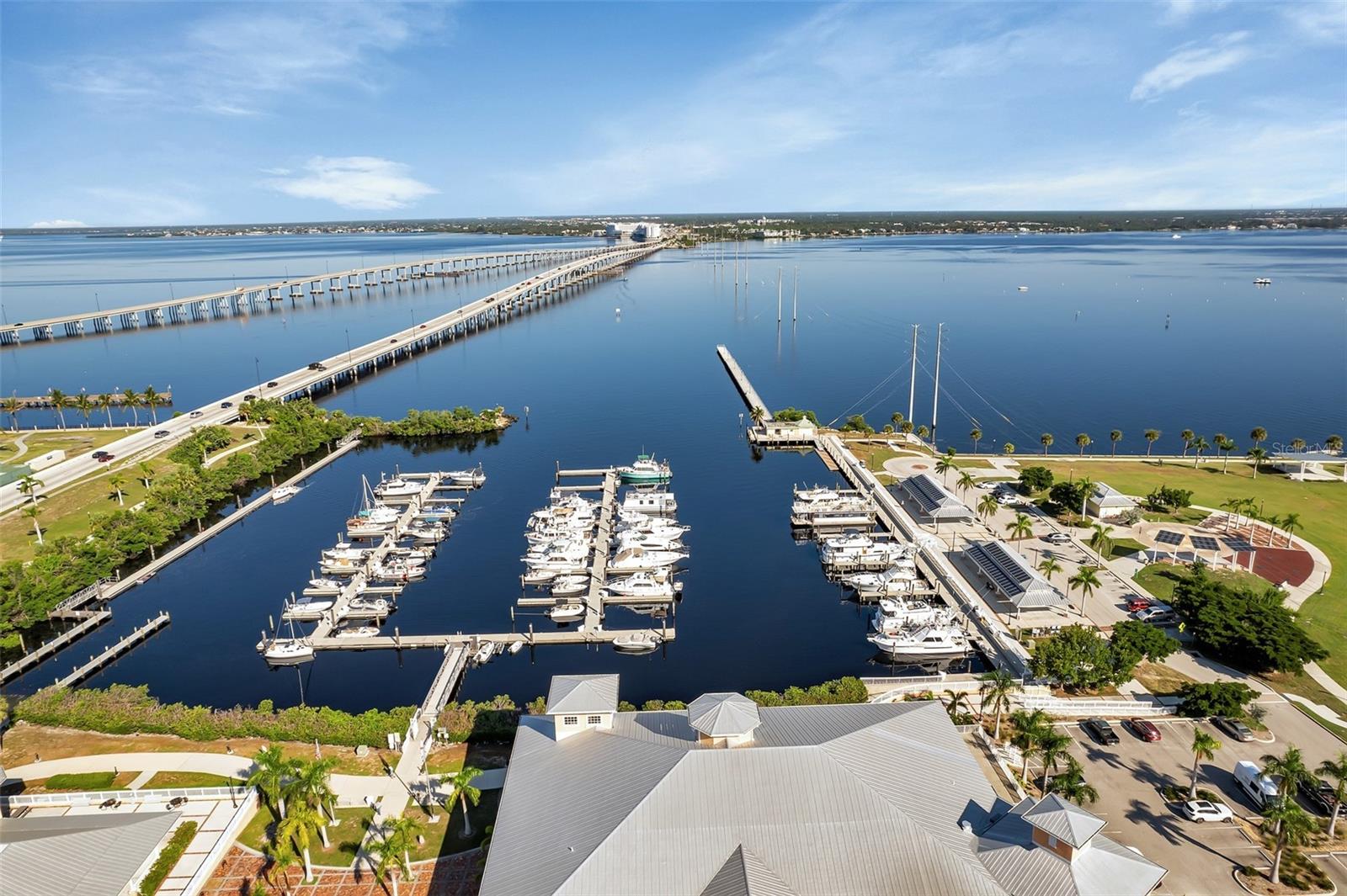 HARBOR WALK PH 02 BLDG 02 - Residential