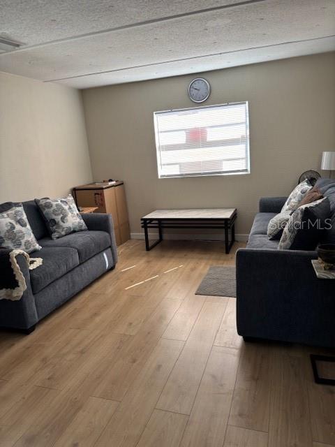 DIXIE GROVE ESTATES PB6PG27LOT2 BLOCK D - Residential