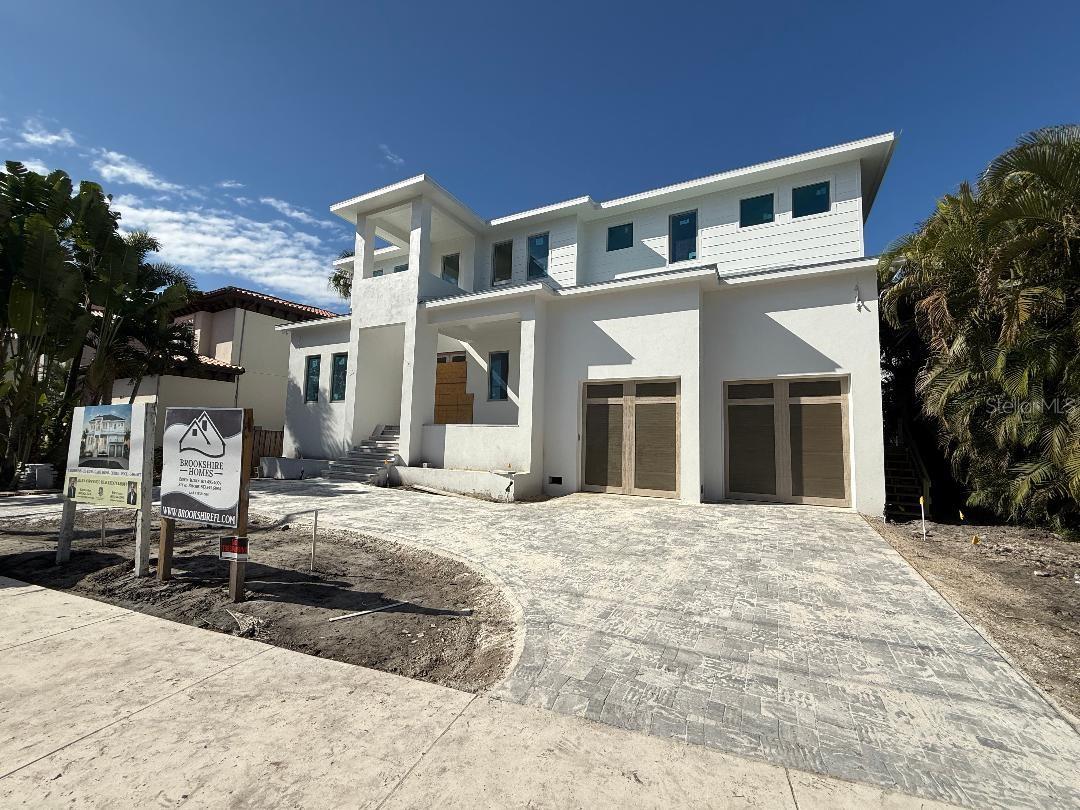 423 S ROYAL POINCIANA DRIVE