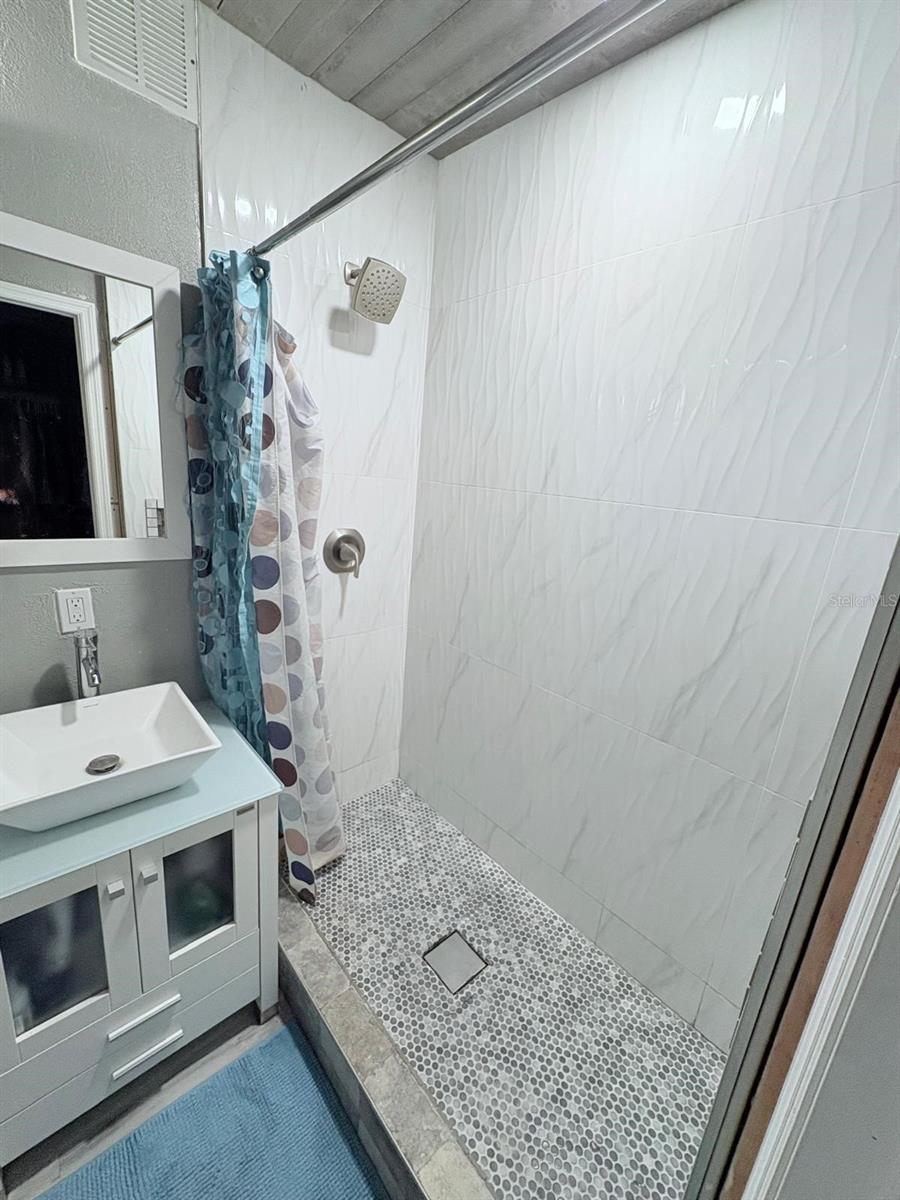 ELLIOTT & HARRISON SUB - Residential