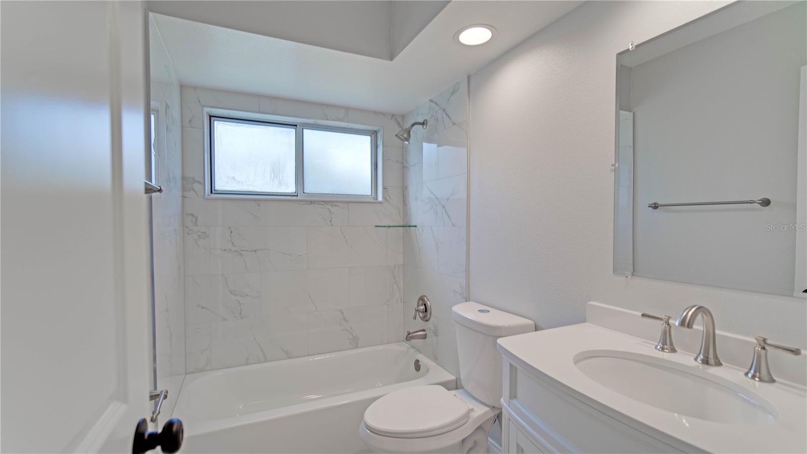 DELTONA LAKES UNIT 03 - Residential Lease