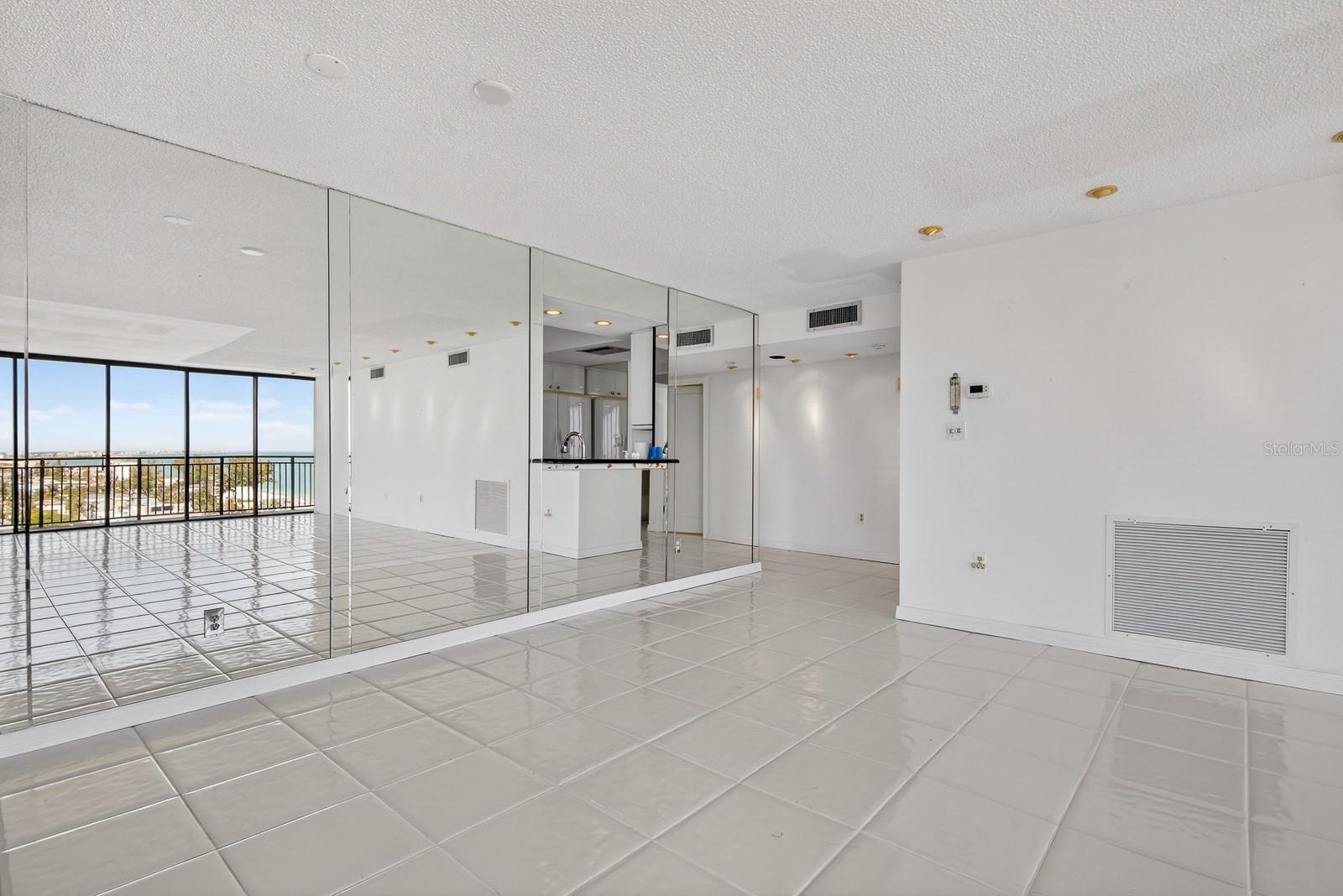 MANSIONS BY THE SEA CONDO - Residential