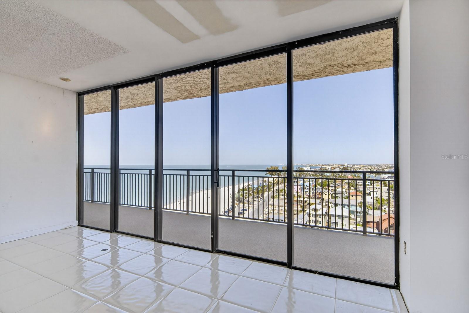 MANSIONS BY THE SEA CONDO - Residential