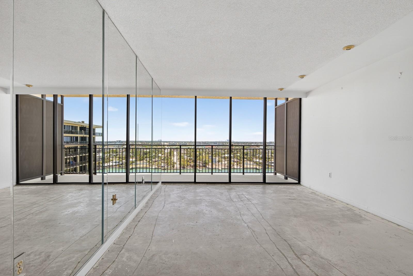 MANSIONS BY THE SEA CONDO - Residential