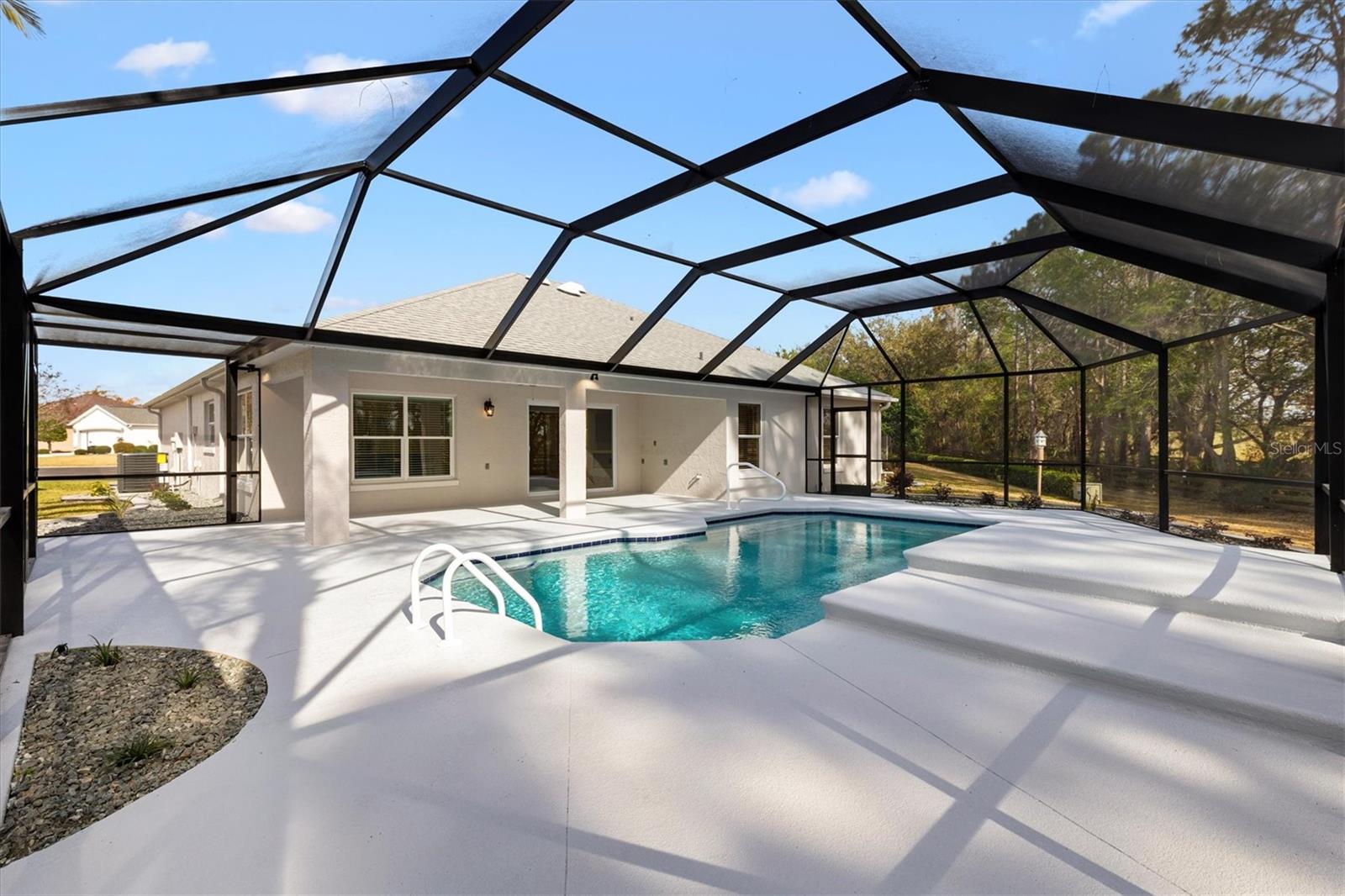 VILLAGES OF SANTIAGO - Residential