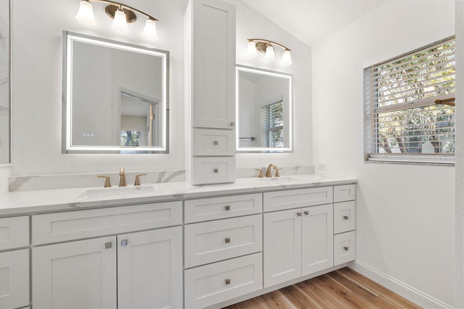 VILLAGES OF SANTIAGO - Residential