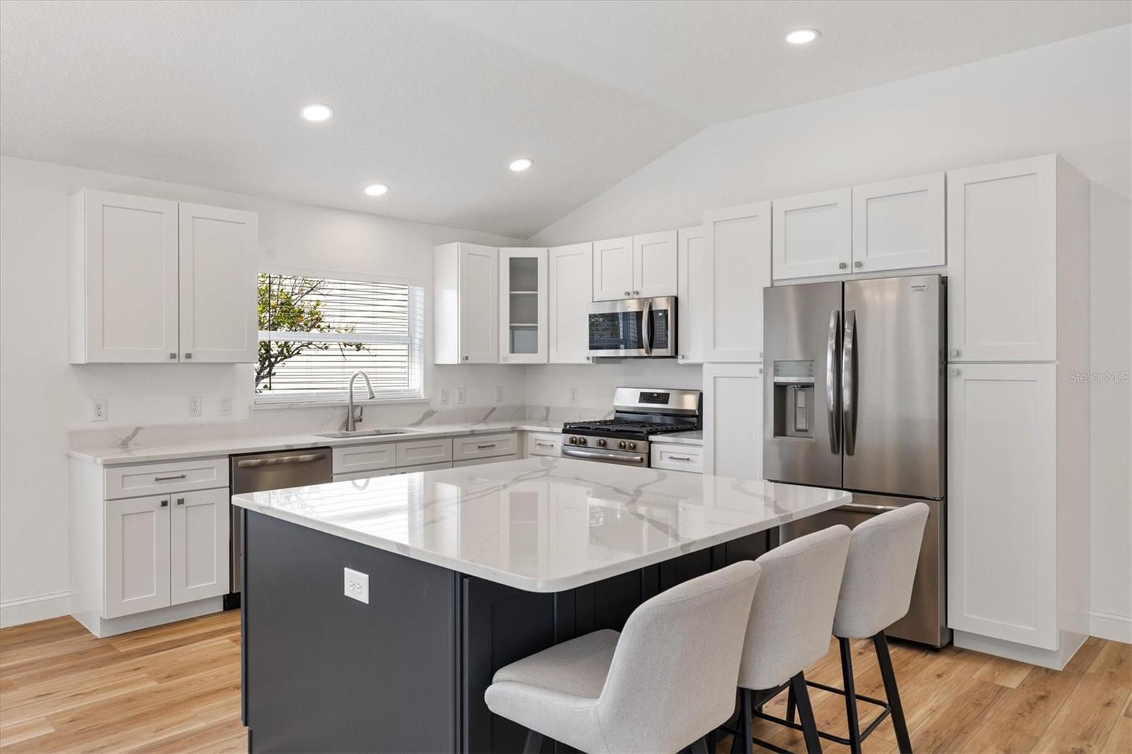 VILLAGES OF SANTIAGO - Residential