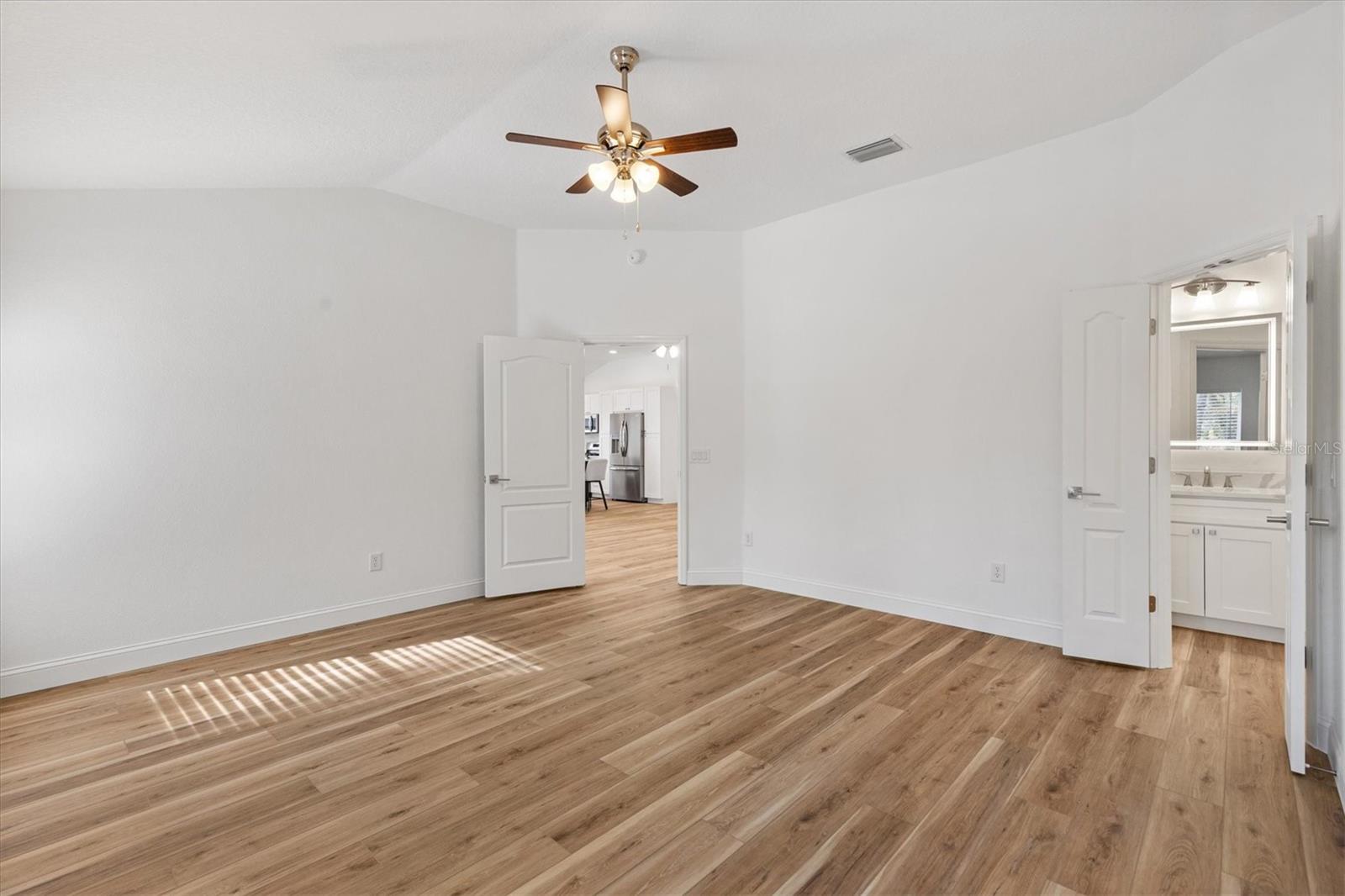 VILLAGES OF SANTIAGO - Residential