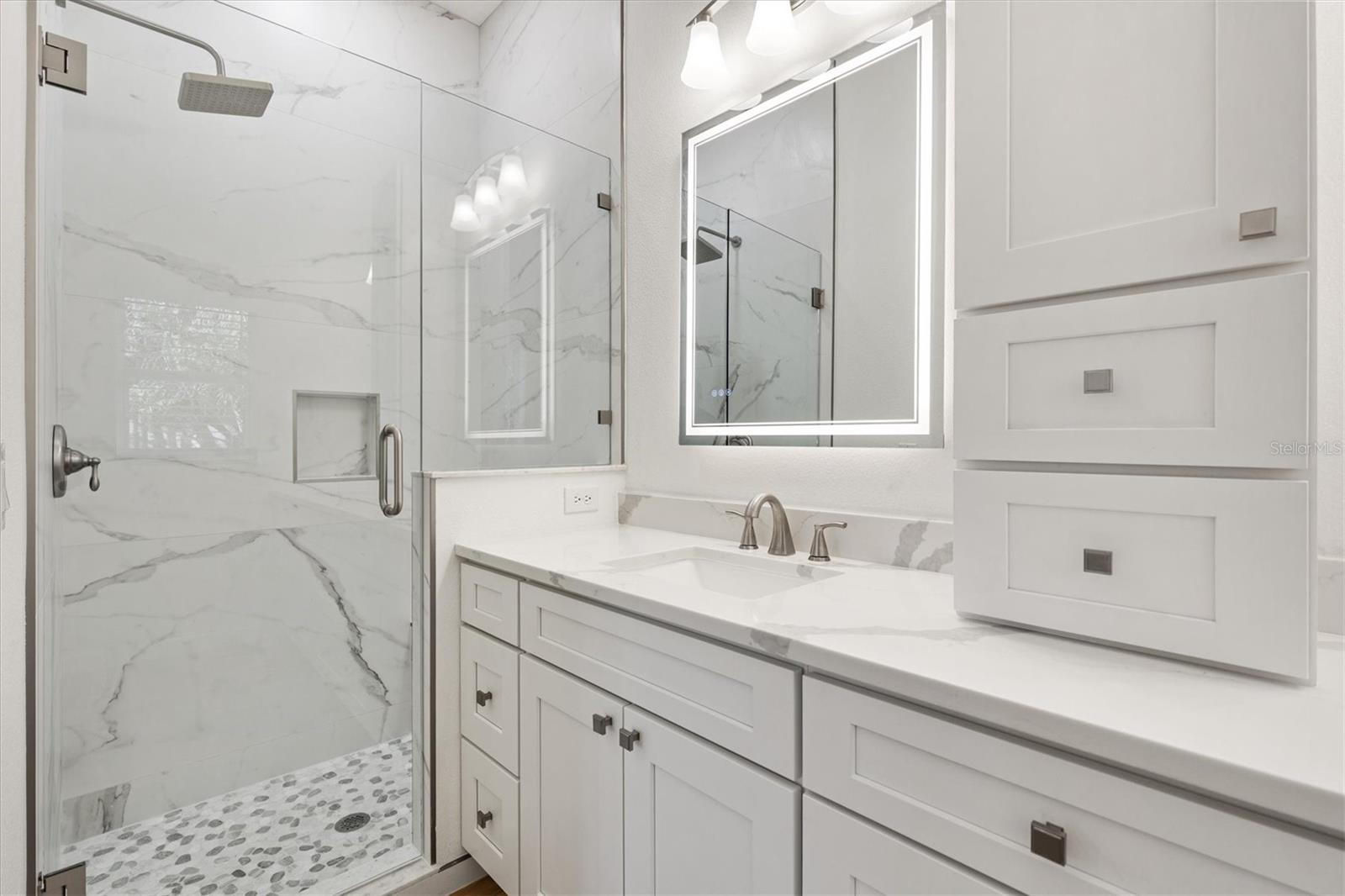 VILLAGES OF SANTIAGO - Residential