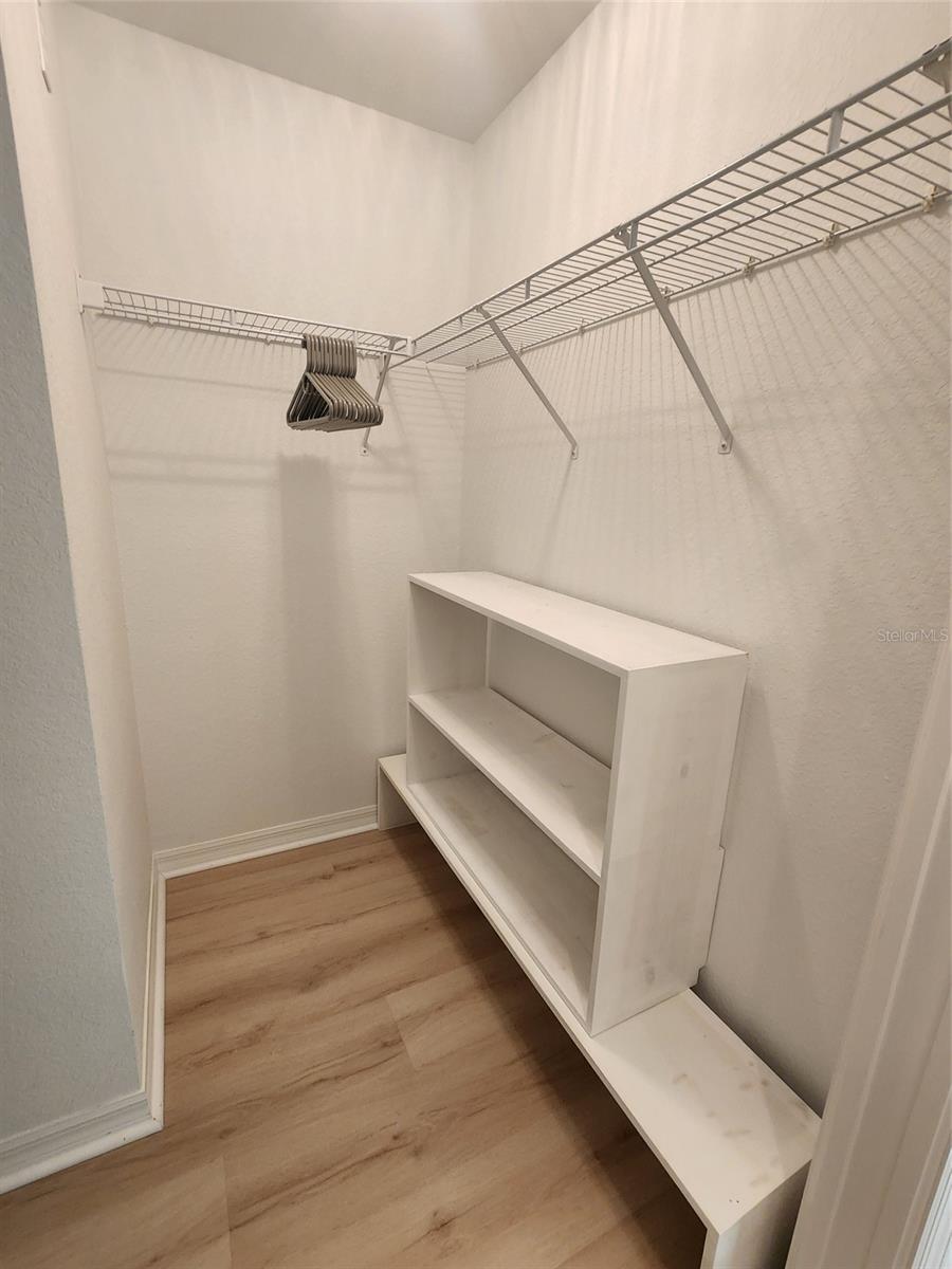 CASA DI AMICI - Residential Lease