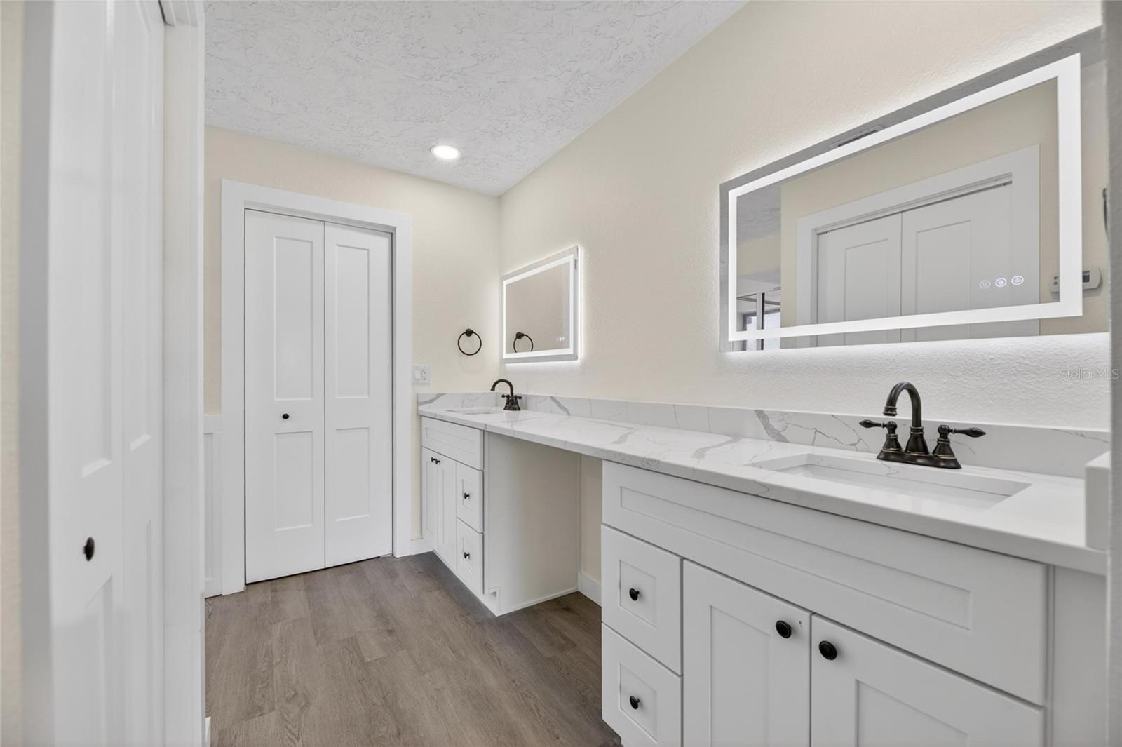 WALDEN LAKE FAIRWAY ESTATES - Residential