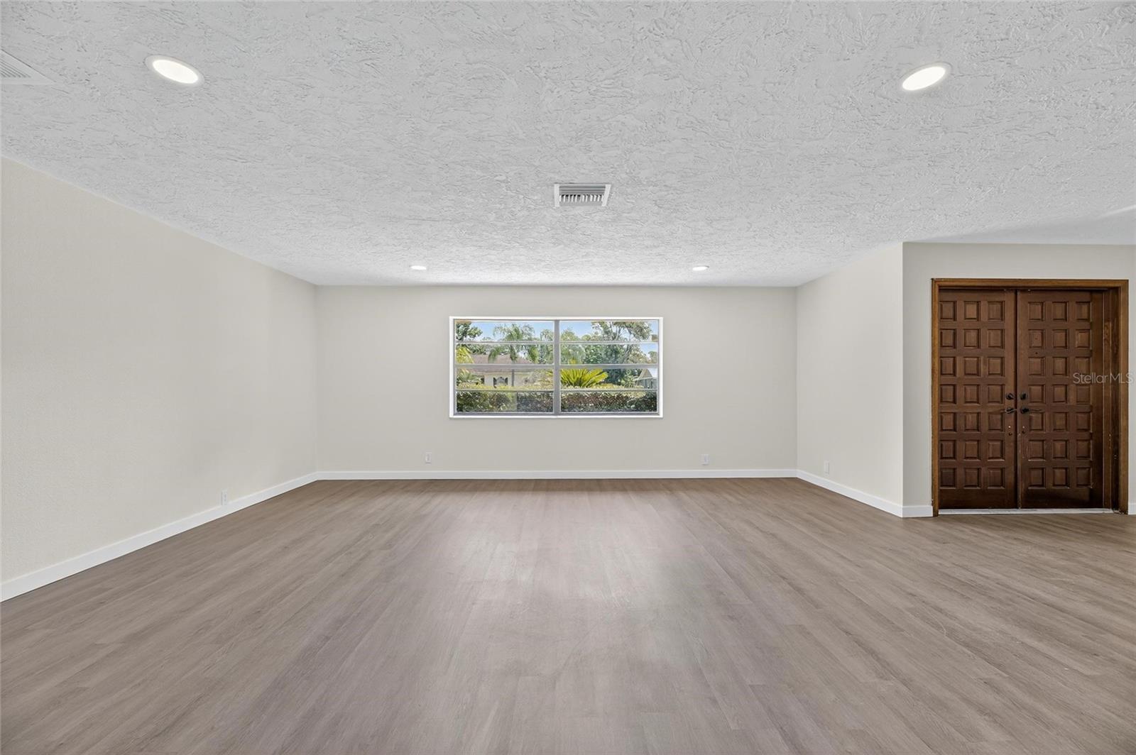 WALDEN LAKE FAIRWAY ESTATES - Residential
