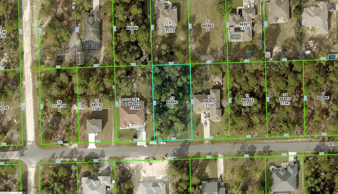 Peaceful Acreage on Flock Ln – Your Blank Canvas Awaits!
Welcome to Flock Ln, a serene and spacious vacant lot nestled in the heart of Weeki Wachee. This generously sized parcel offers the perfect opportunity to build your dream home. Surrounded by nature and located in a quiet, rural setting, you'll enjoy privacy and tranquility with easy access to local conveniences.
Whether you're looking to create a custom home, or invest in land with future potential, this property provides the flexibility and freedom you've been searching for. With no HOA or deed restrictions, the possibilities are endless.
